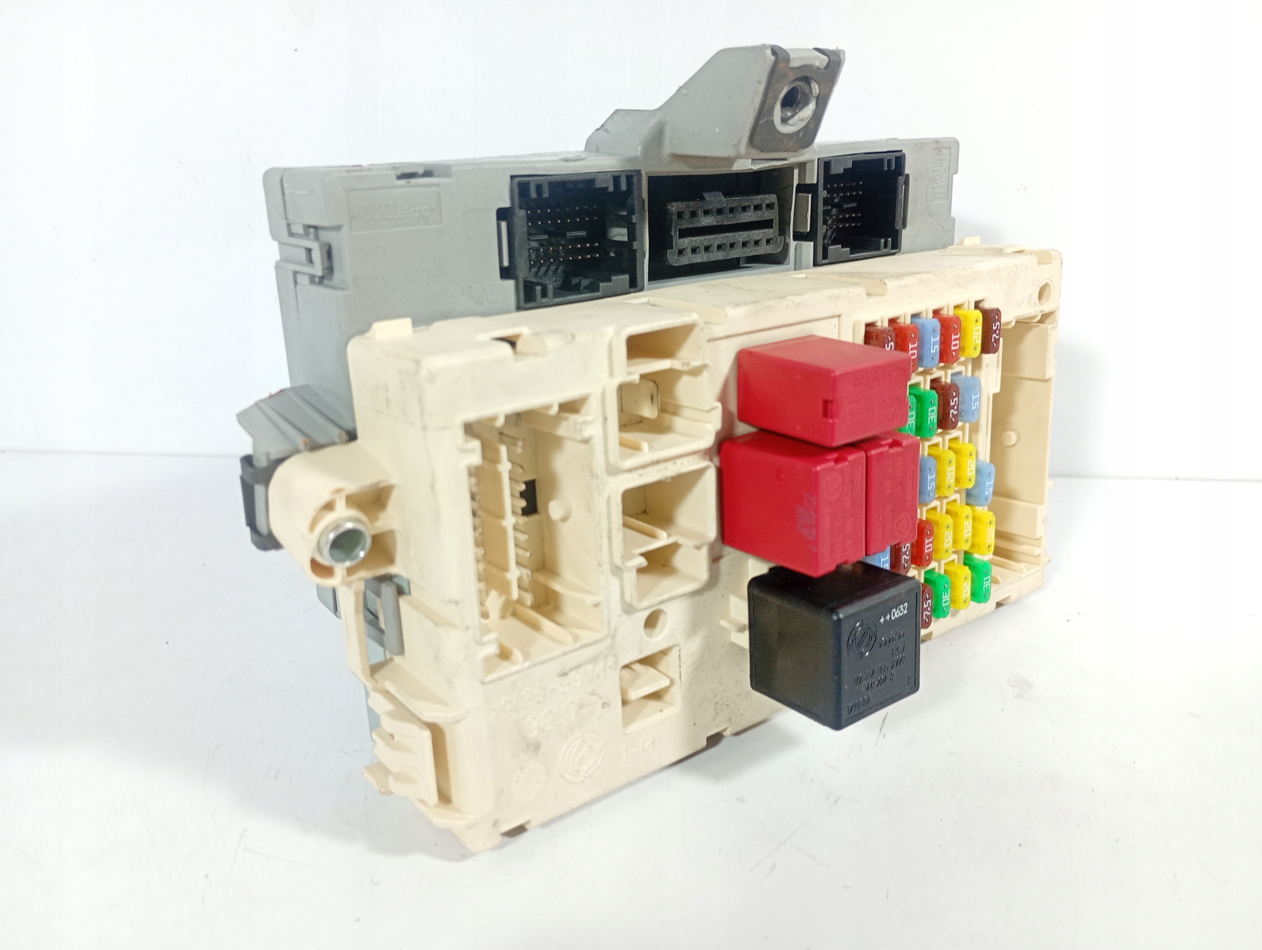 Alfa Romeo 159 06-11 Module fusibles