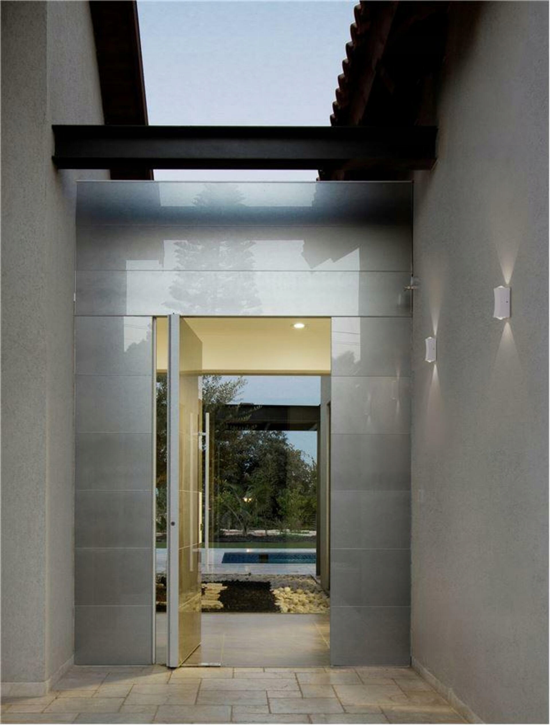 Nova Luce venkovní nástěnné svítidlo Dewei bílý hliník a akryl Led 2x2W 300