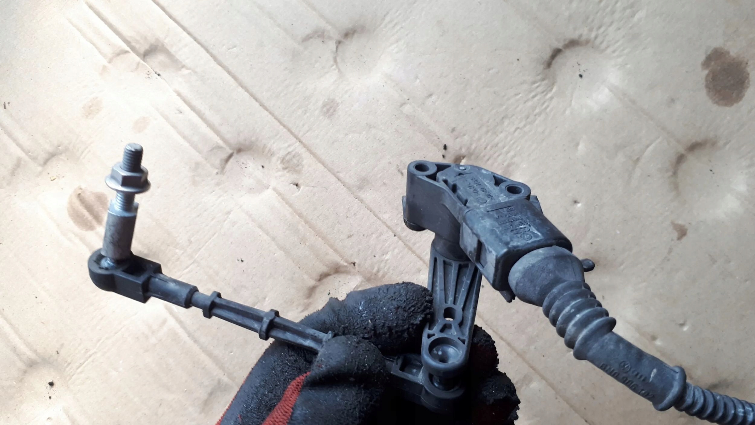 S4 B9 A4 8W Sensor POZIOMOWANIA lichte links heck A5