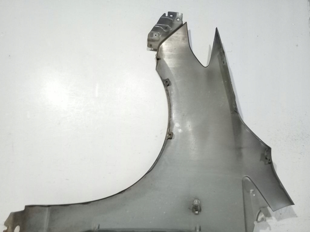 Mazda 5 e parafango Destra