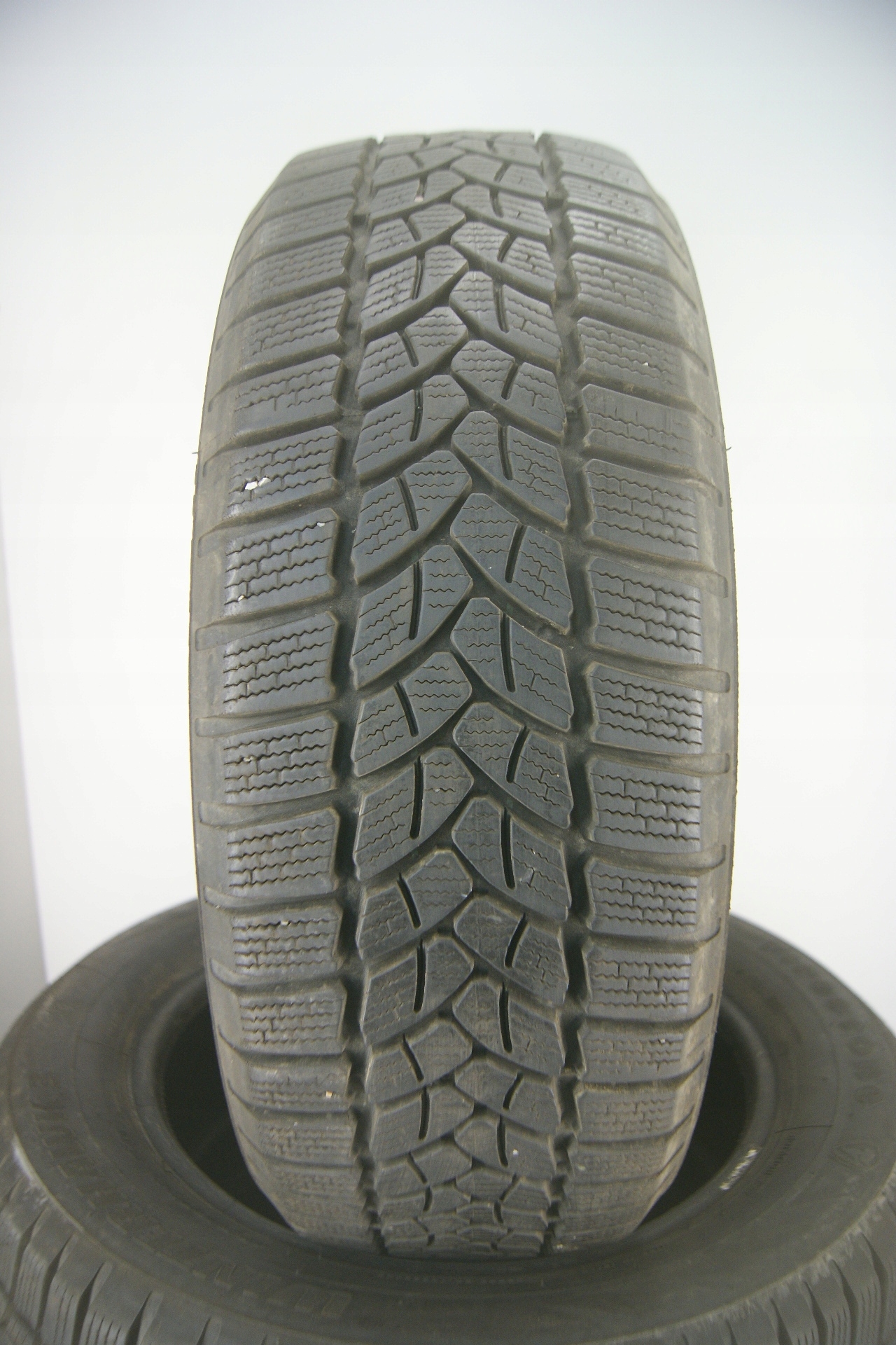 4x 185/60R15 opony zimowe Firestone WinterHawk 3 6mm (68484) Sezon zimowe