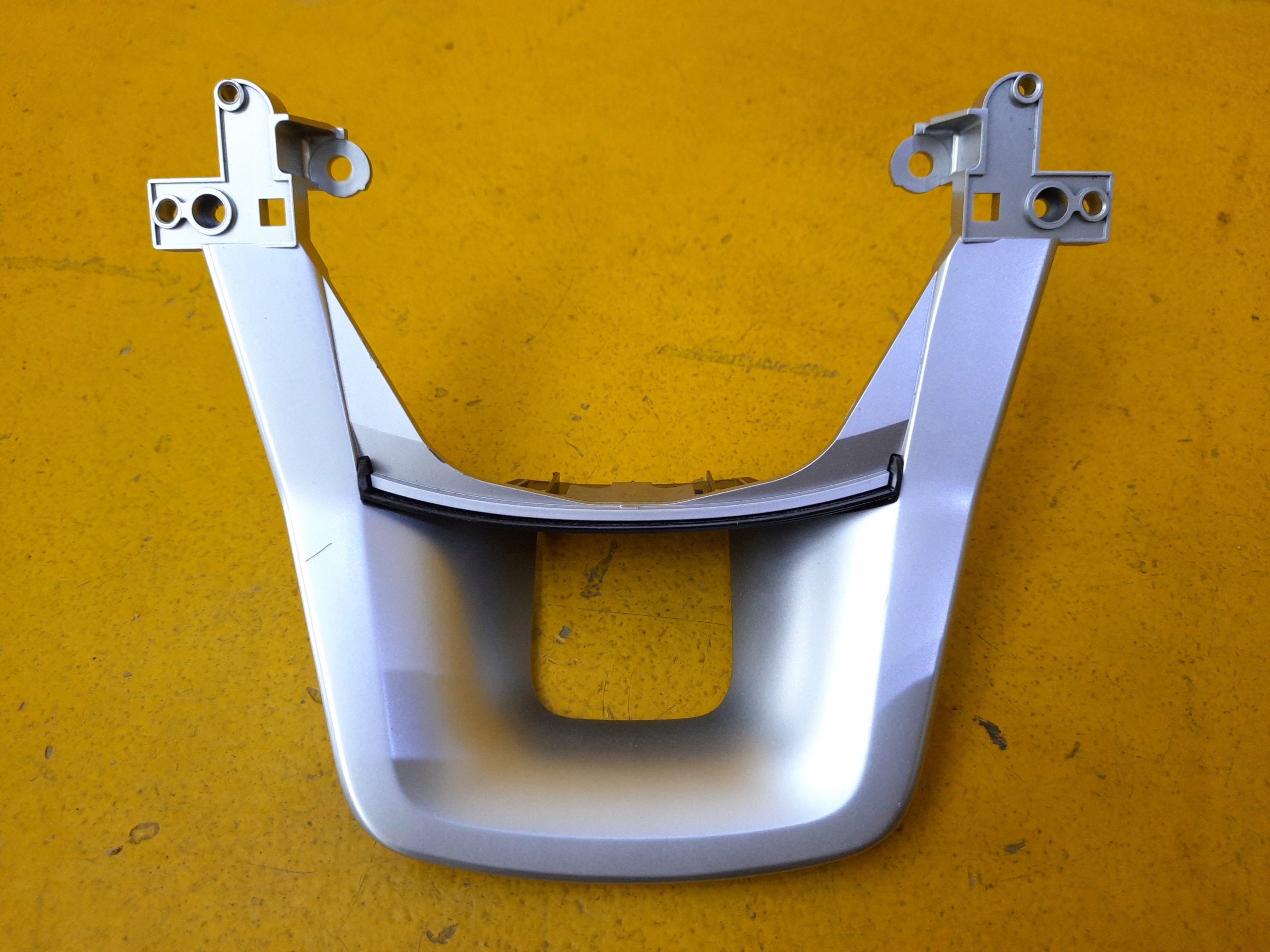 TOYOTA HILUX VII 15r- ОФОРМЛЕНИЕ ЗАЩИТА РУЛЕВОЙ