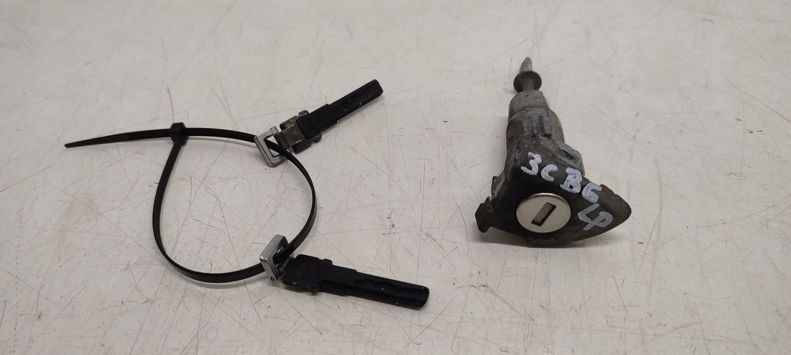 Insert Clé grot VW Passat B6 2,0 TDI kombi