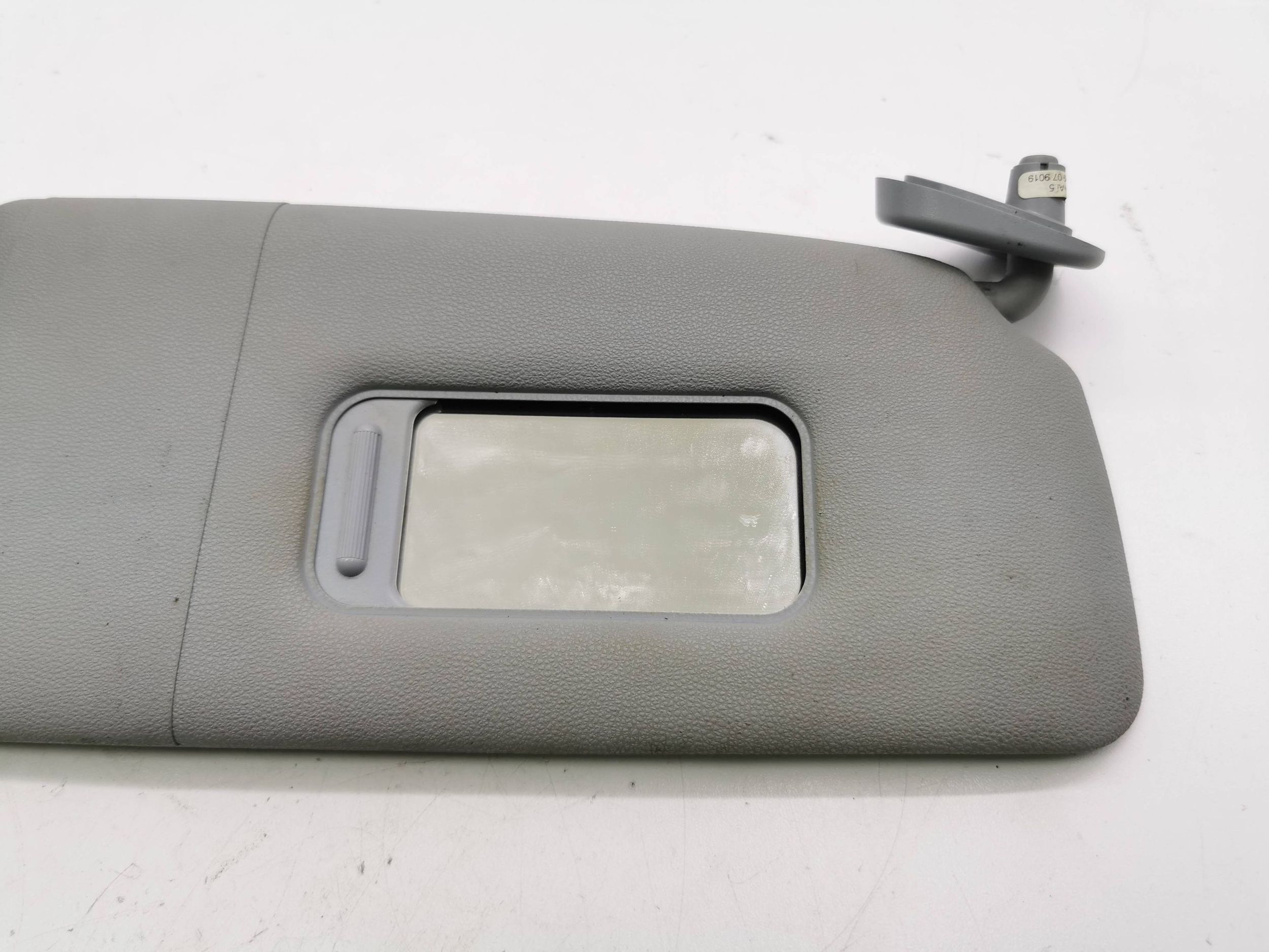 BMW 1 E81 E87 2007 солнцезащитный козырек