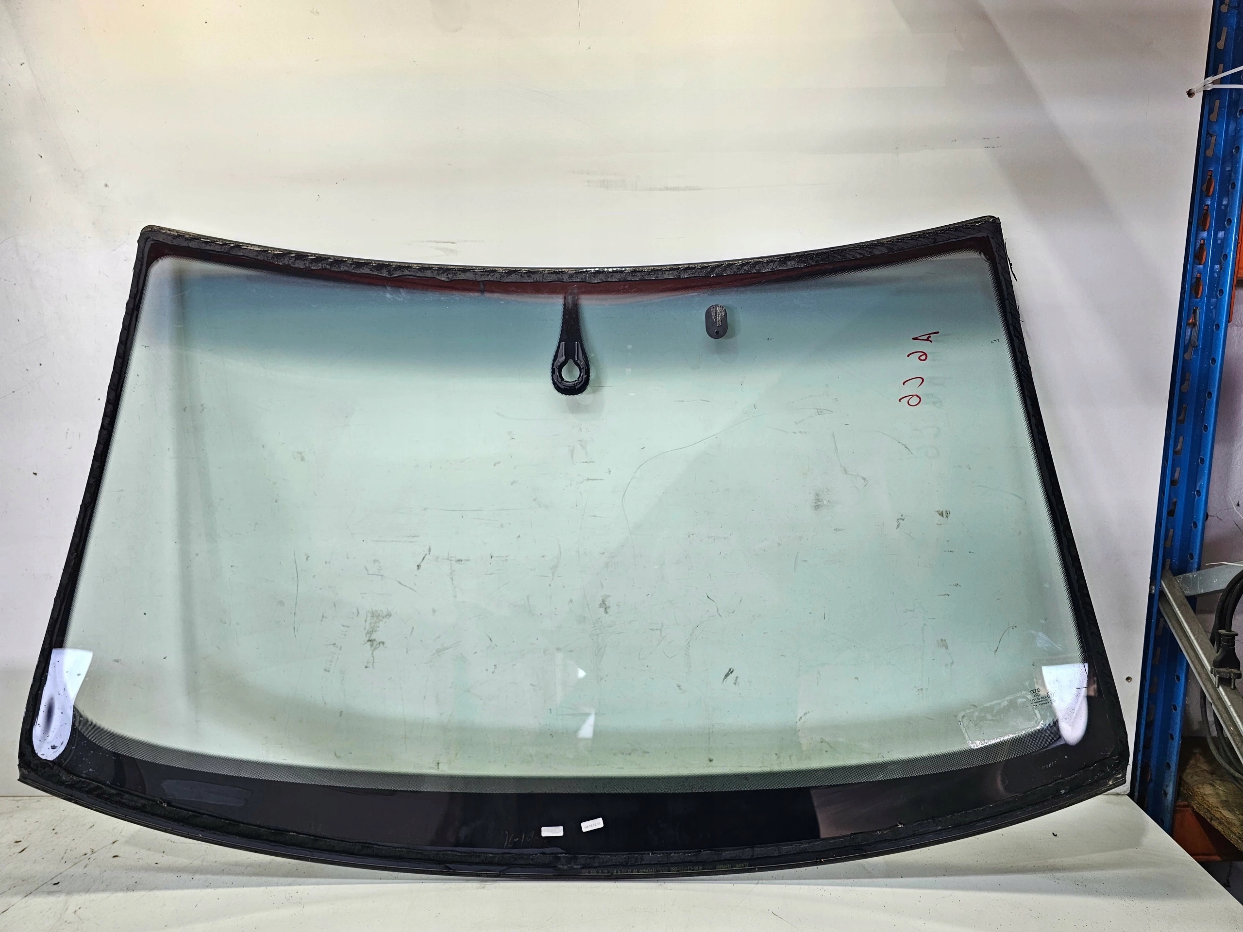 window front iron AUDI A6 C6 4F0845099 2011 ROK