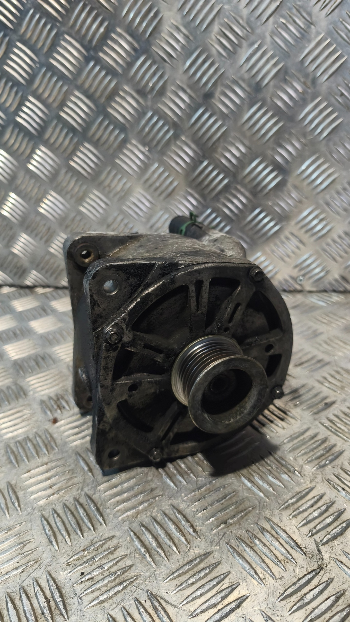 alternator RENAULT ESPACE 2005r 2.2D 7711134926