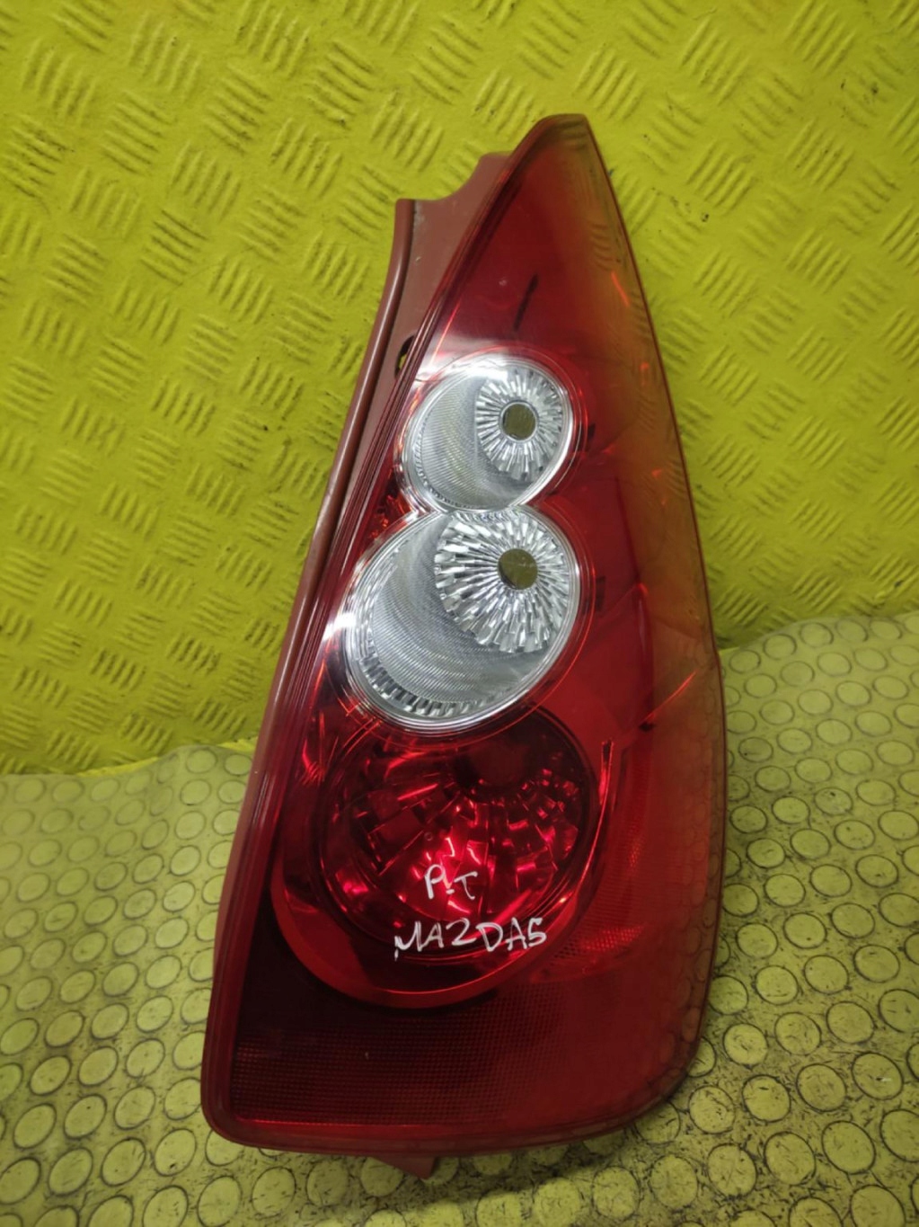 MAZDA 5 light right rear part C23551150
