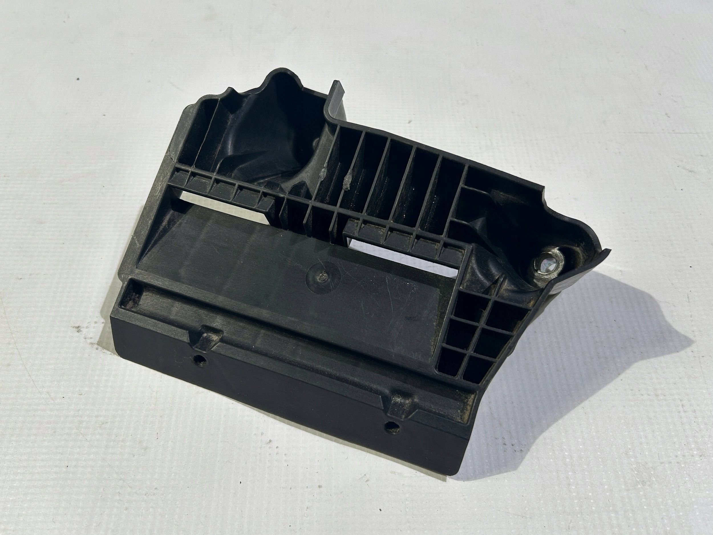 Halter akumulatora Lincoln Continental 2017r