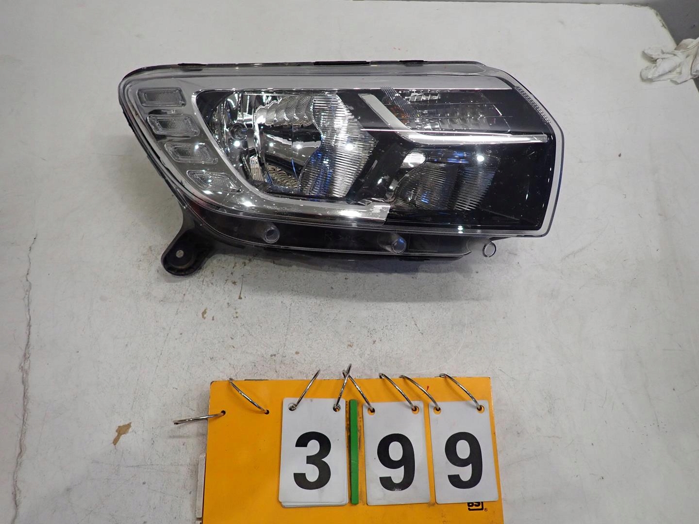 light front front right DACIA SANDERO II LIFT LOGAN 2016- 260108435