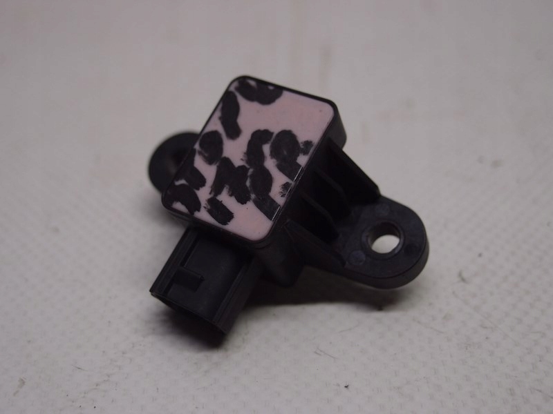 Датчик удару правий 95920-H8100 KIA STONIC 17R