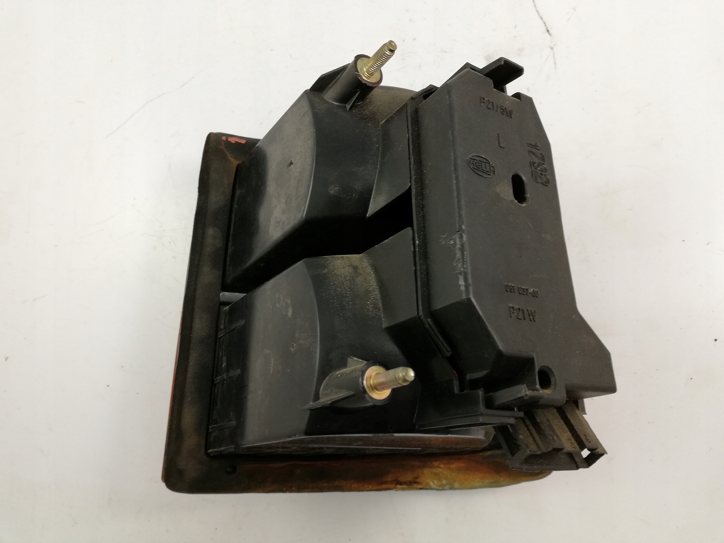 indicatore direzione SEAT TOLEDO e (1L) 1.6 e posteriore 961637 HELLA