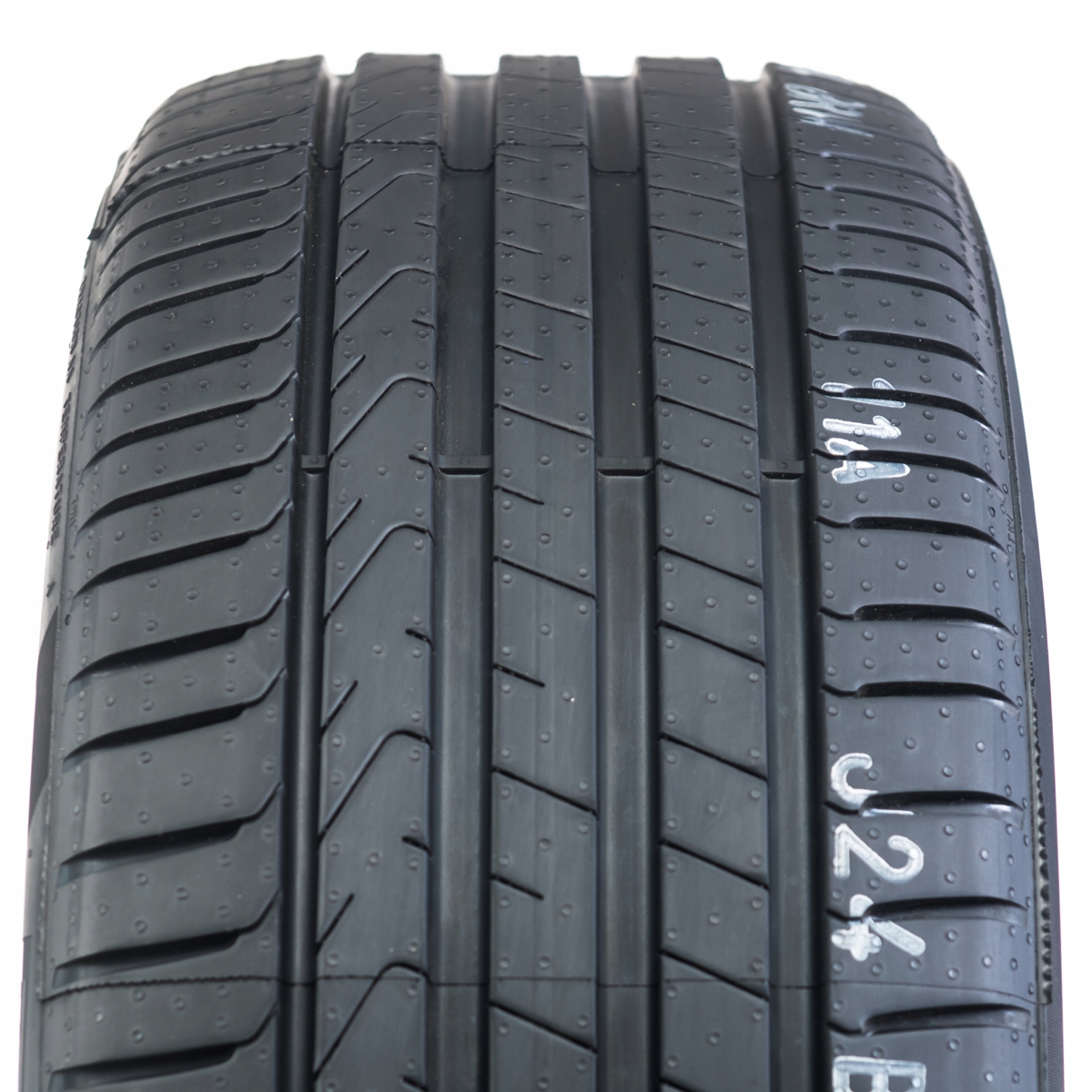 1x Letní Pneumatika 215/55R16 Pirelli Cinturato P7 97W
