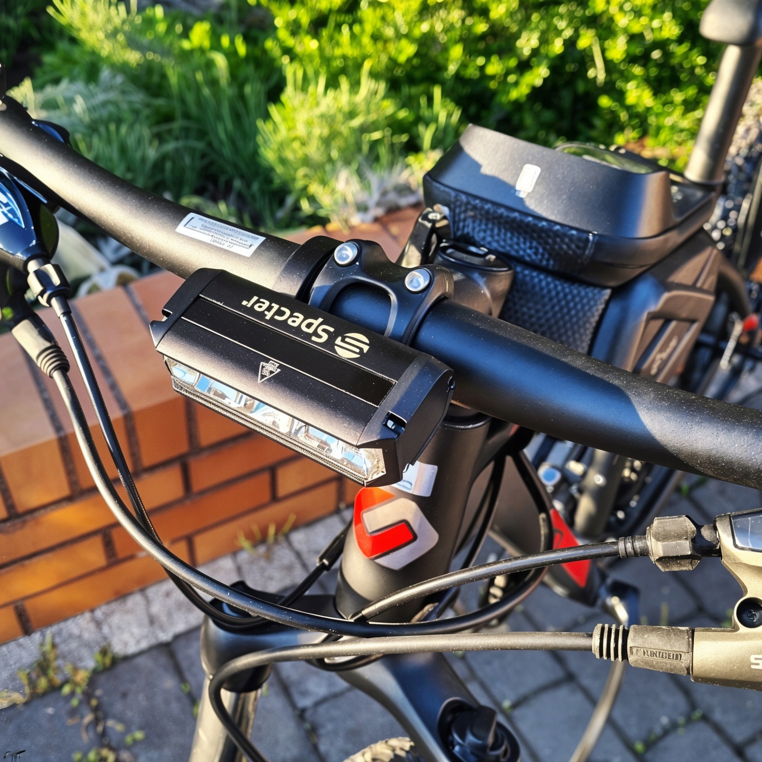 Lampki Rowerowe SPECTER EOS610 1000LM Zestaw Przód Tył EYE07 IP66 Marka Specter