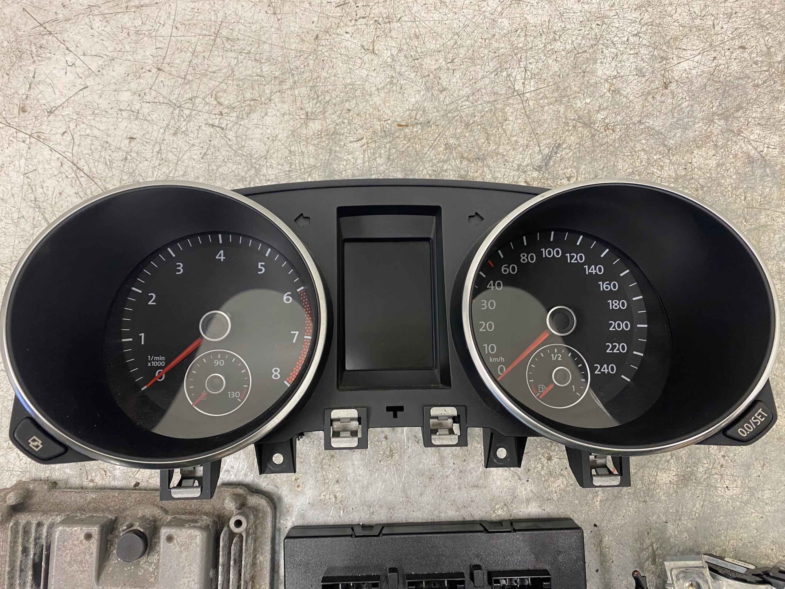 VW GOLF VI HB 1.4 TSI running board STARTOWY dials ignition BCM computer