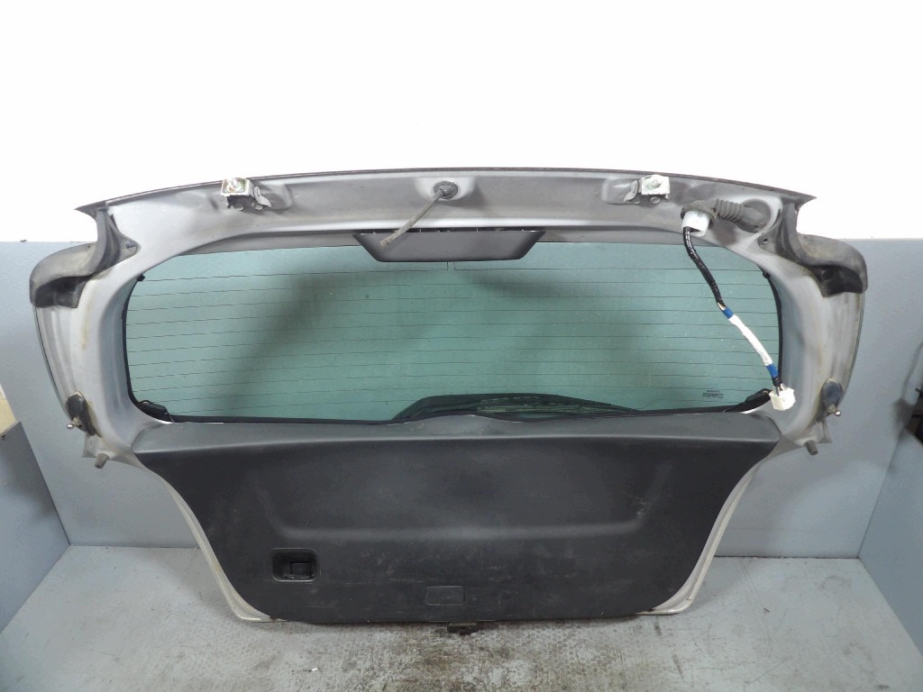 TOYOTA YARIS II 5D rear trunk door 1E7