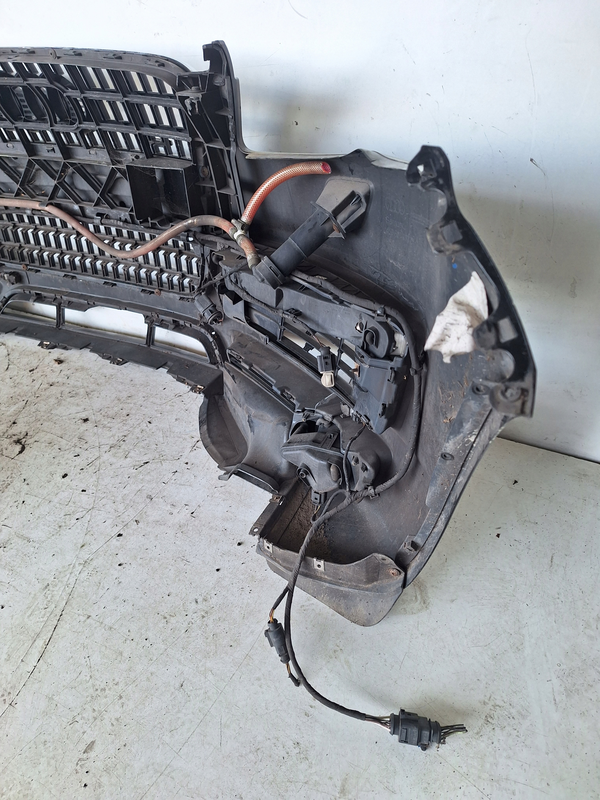 AUDI Q7 4L 05-10 bumper S-LINE XENON + PDC