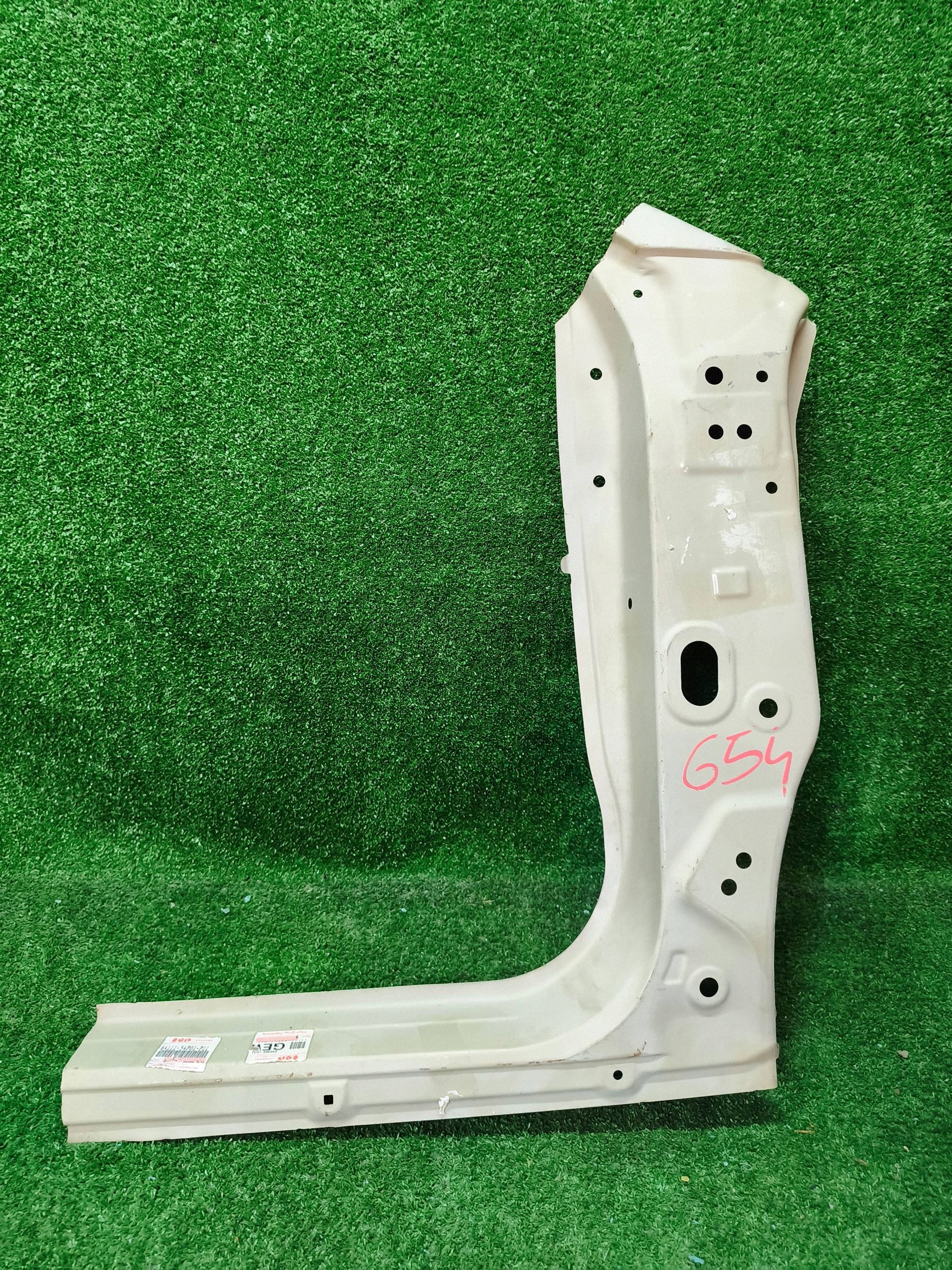 pillar threshold right SUZUKI VITARA III 14- NR.SP654