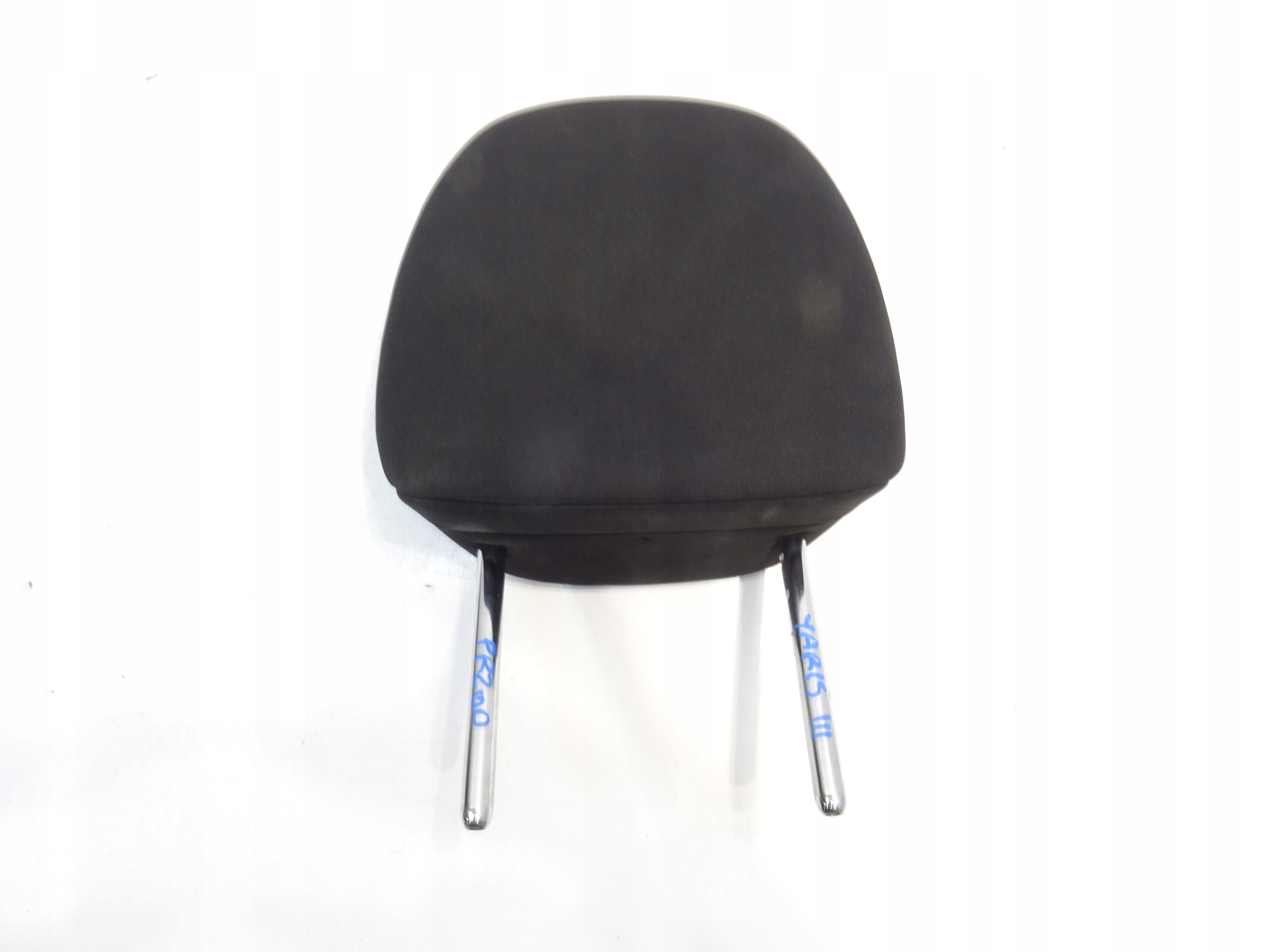 ZAGLOWEK PRZOD FOTELA YARIS III 2011-