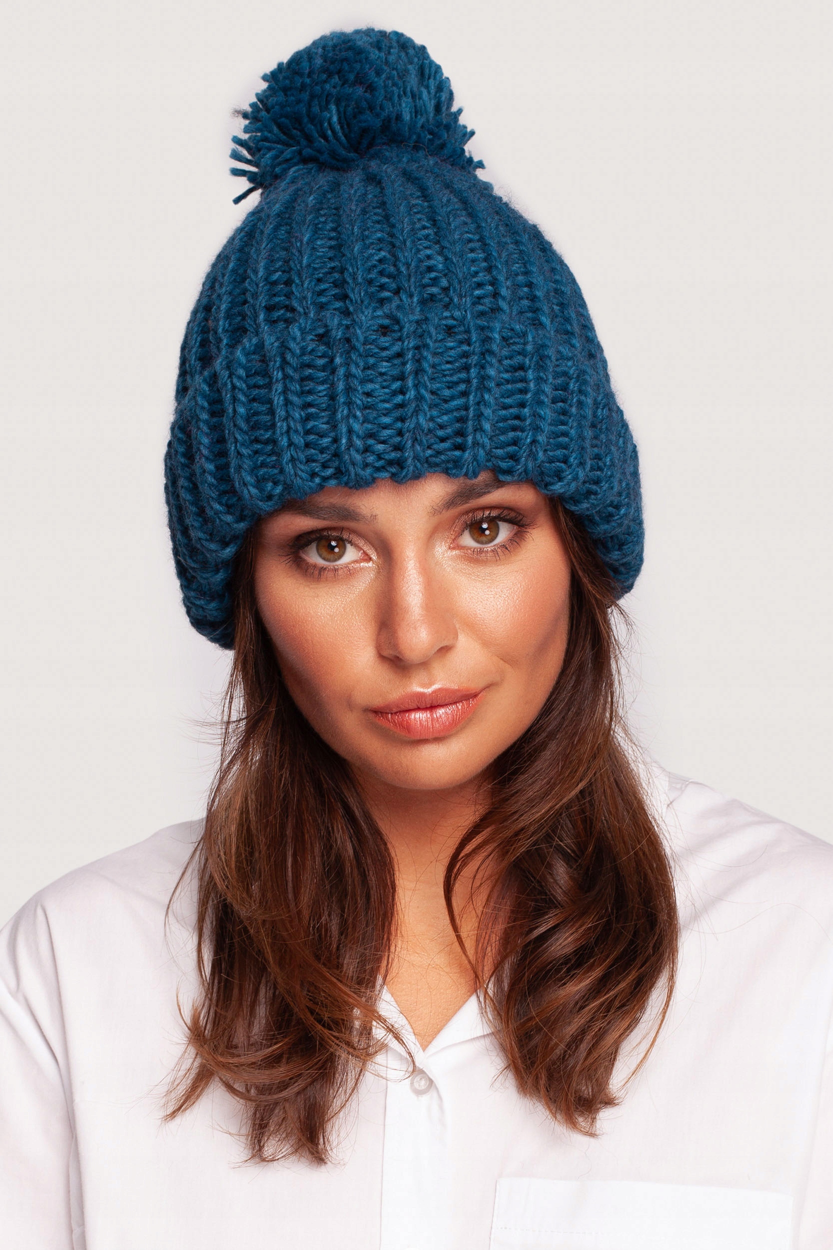 CZAPKA DAMSKA CIEPŁA WYGODNA ZIMOWA UNIWERSALNA NIEBIESKA Marka Inna marka