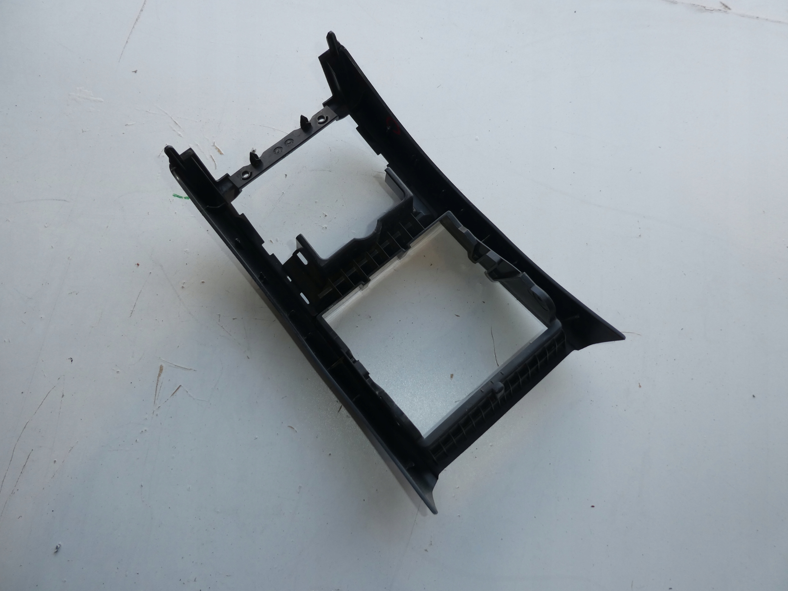 frame TUNELU rear part SKODA SUPERB II 3T0857289A