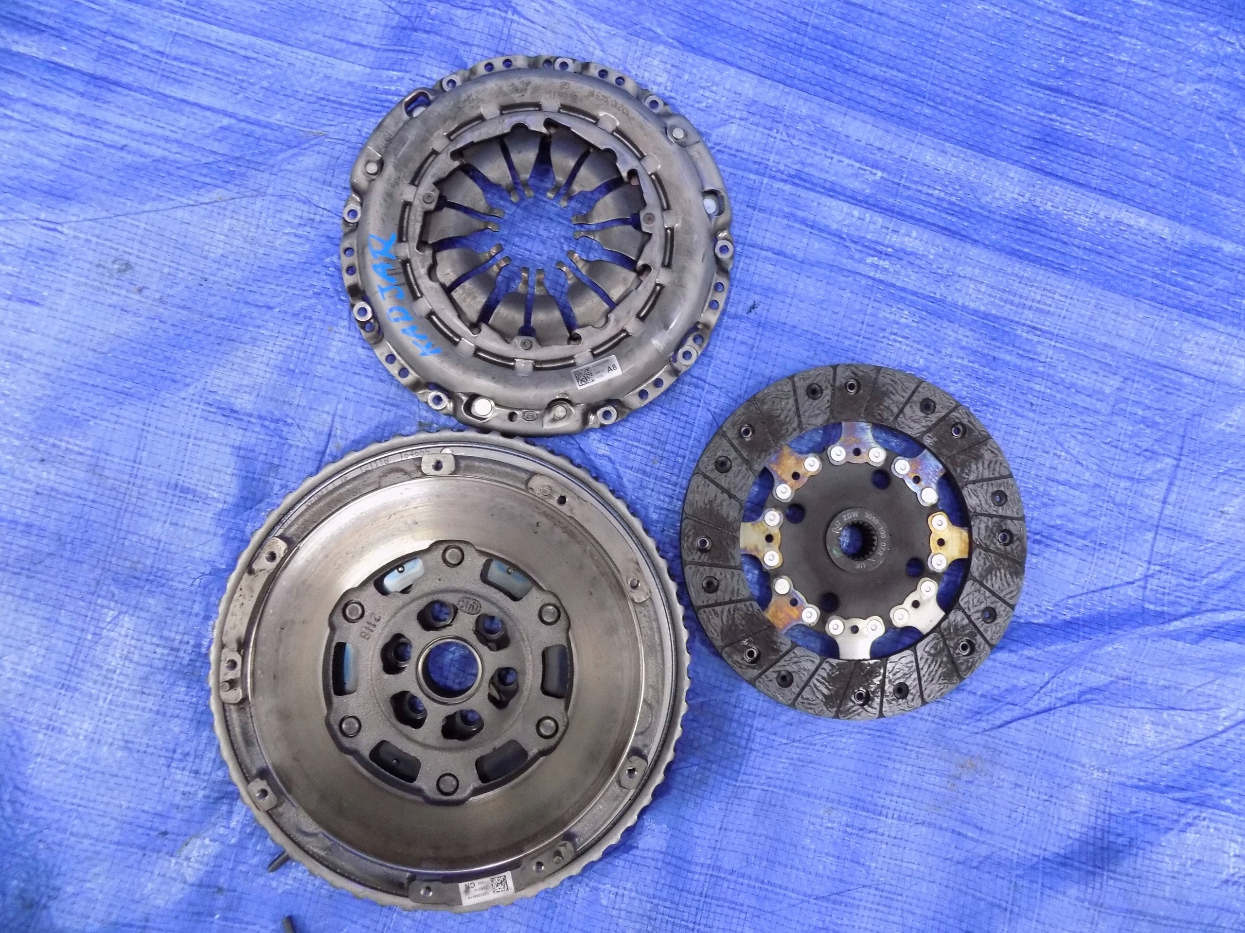 clutch flywheel DWUMAS KOMPLET KADJAR 1,3TCE