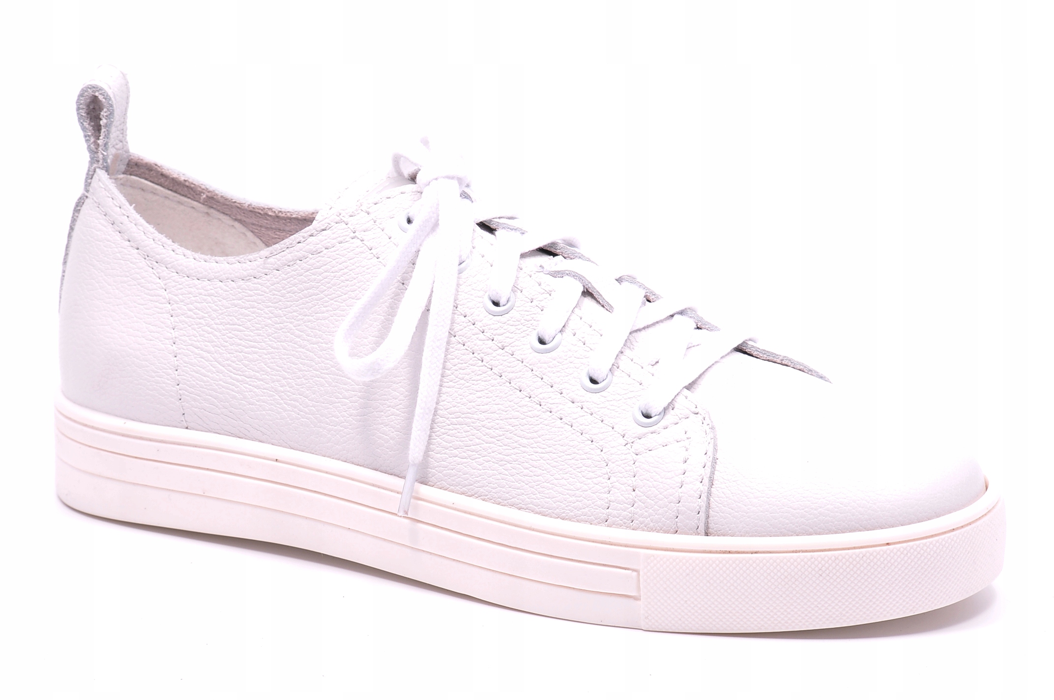 Tenisky Nessi 22695 bílé, Velikost 37