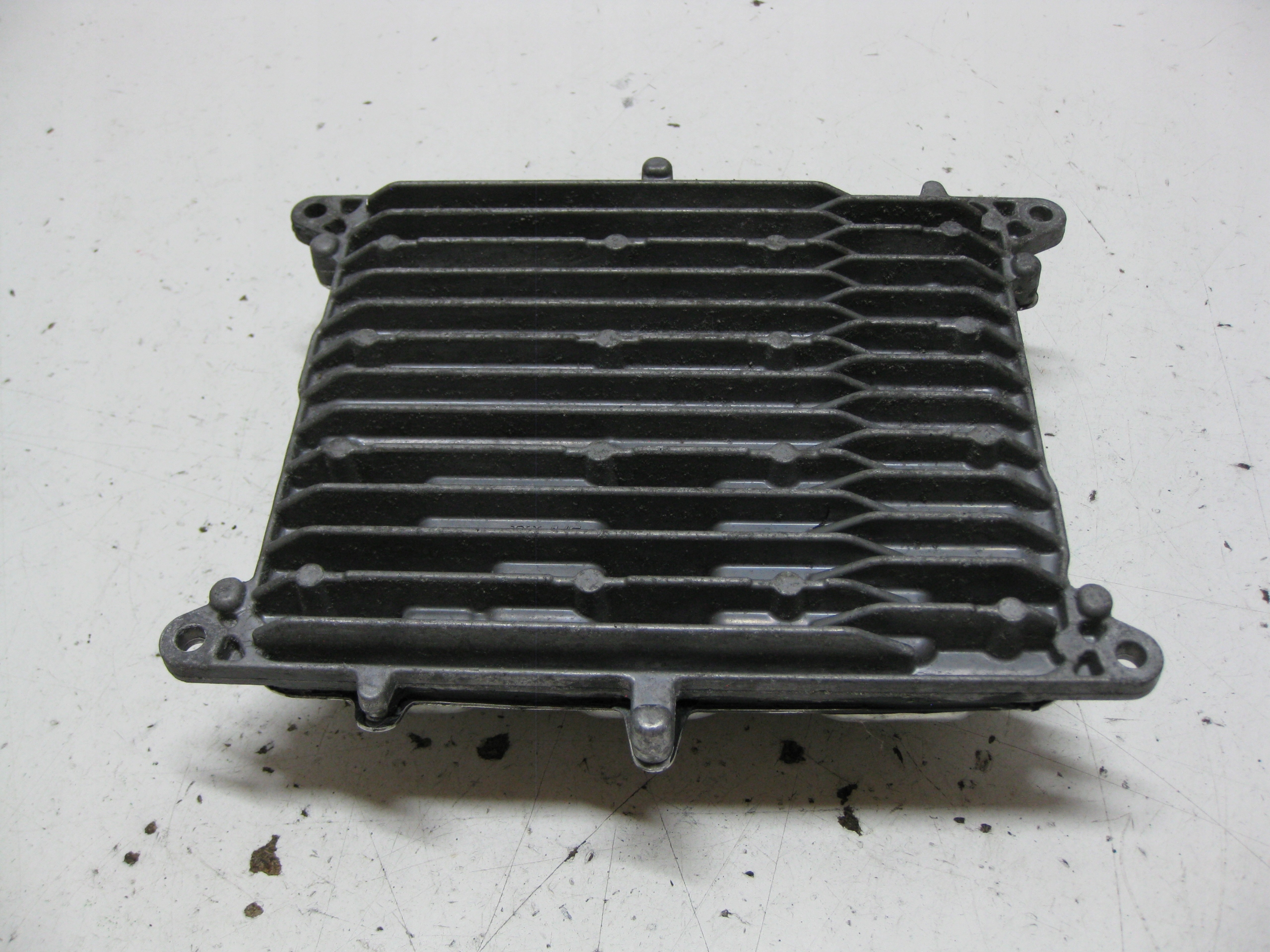 BMW F20 1.6i 14R computer control unit of the engine 8638198