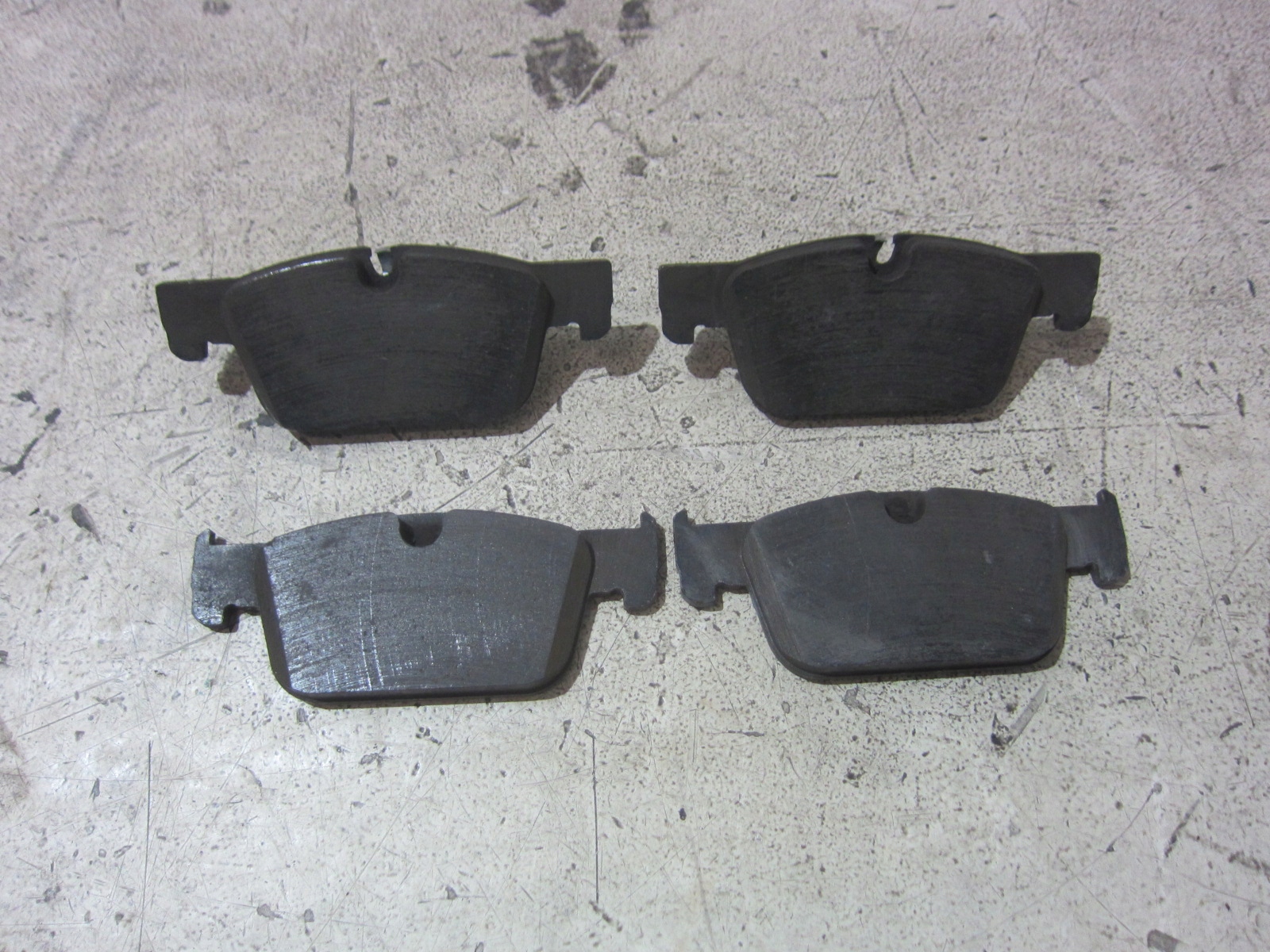 VOLVO XC60 II XC 60 2.0 T5 front discs brake front 322MM 32301393