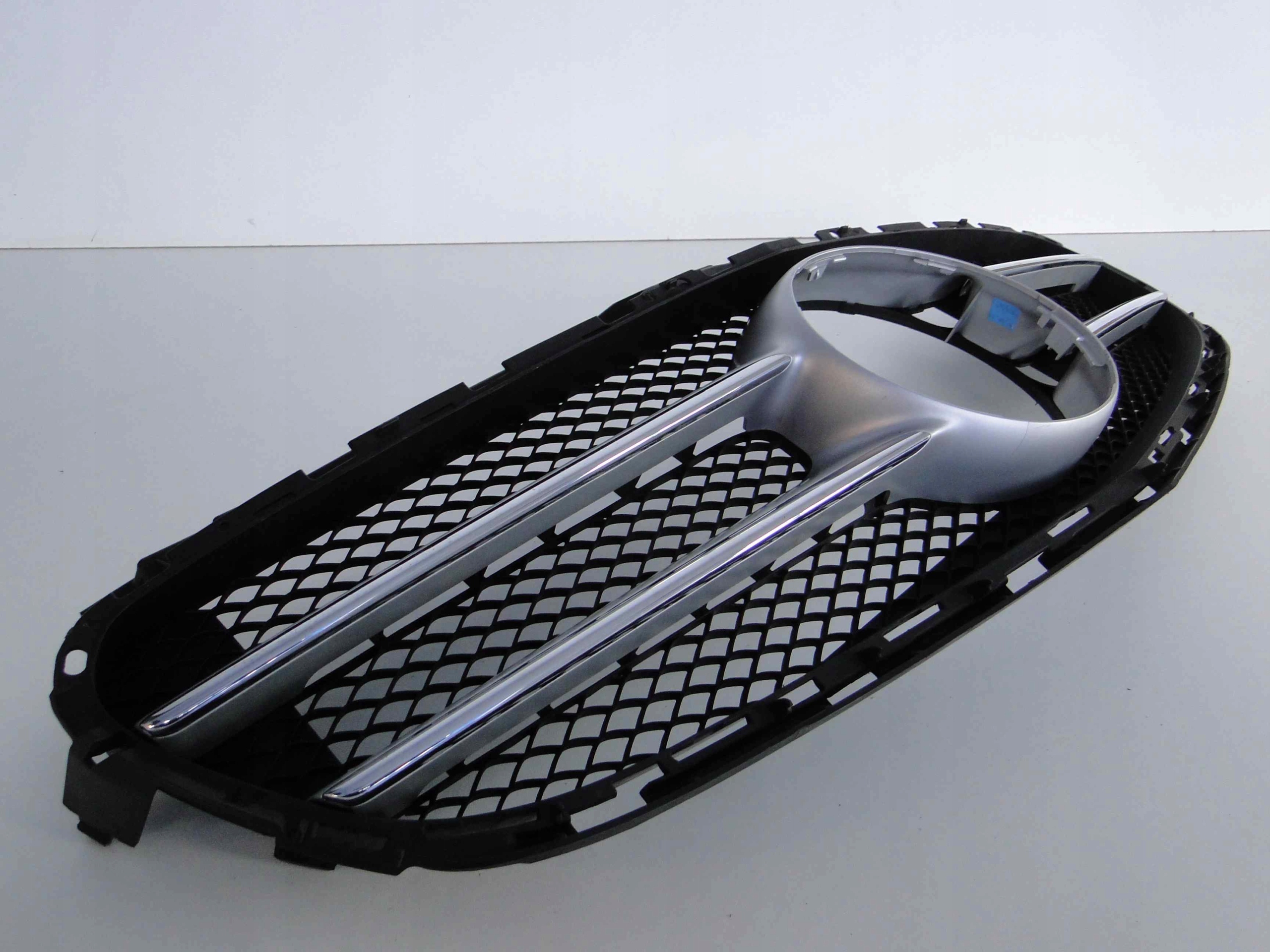 MERCEDES E KLASA W212 212 GRILL ATRAPA Typ samochodu Samochody osobowe