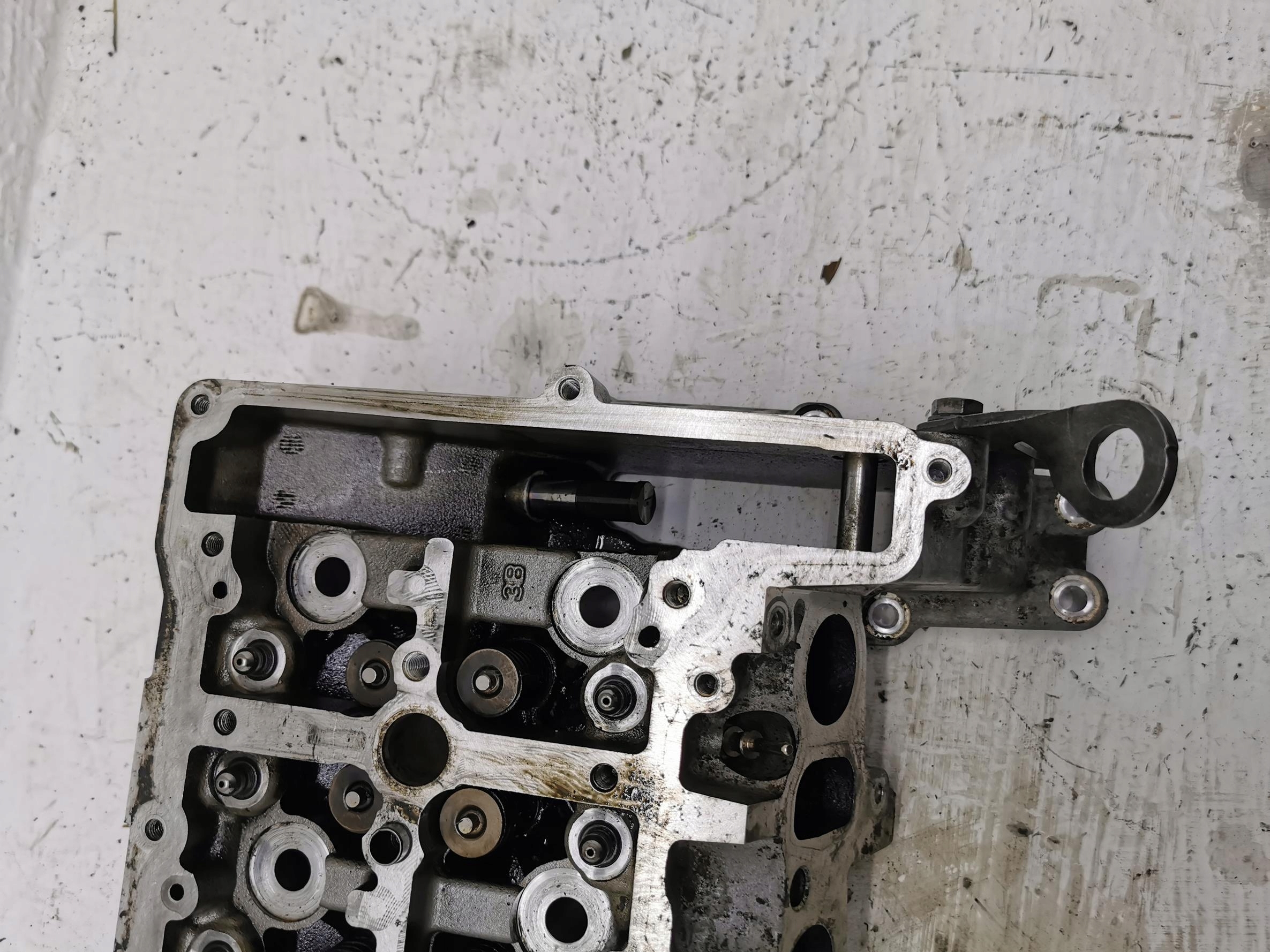 head. BMW SERIA 3 E90 E91 / LCI 2.0D 7810465 N47