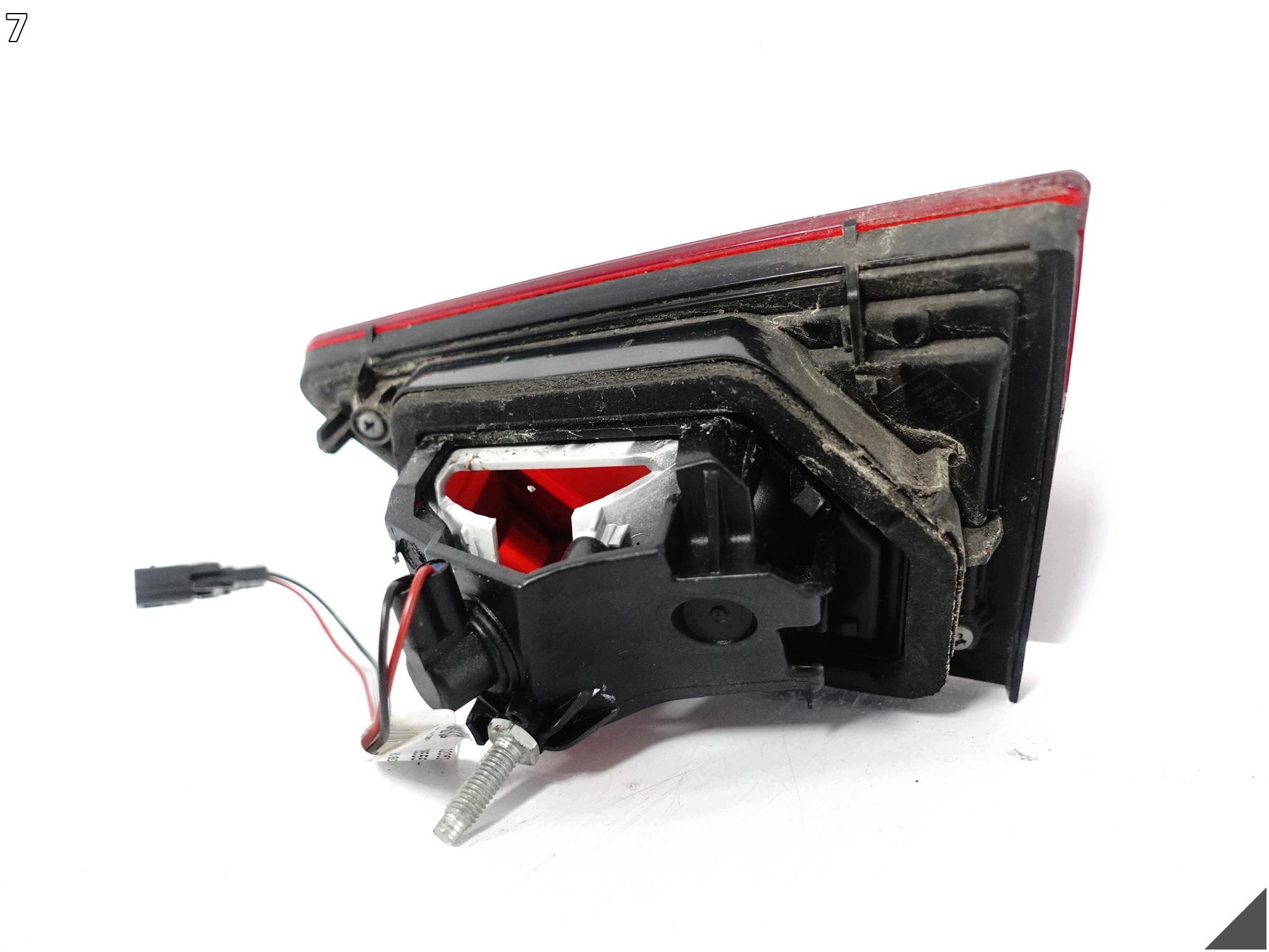 RENAULT CLIO IV 4 HATCHBACK 12-16 light to the bonnet boot rear part left EU