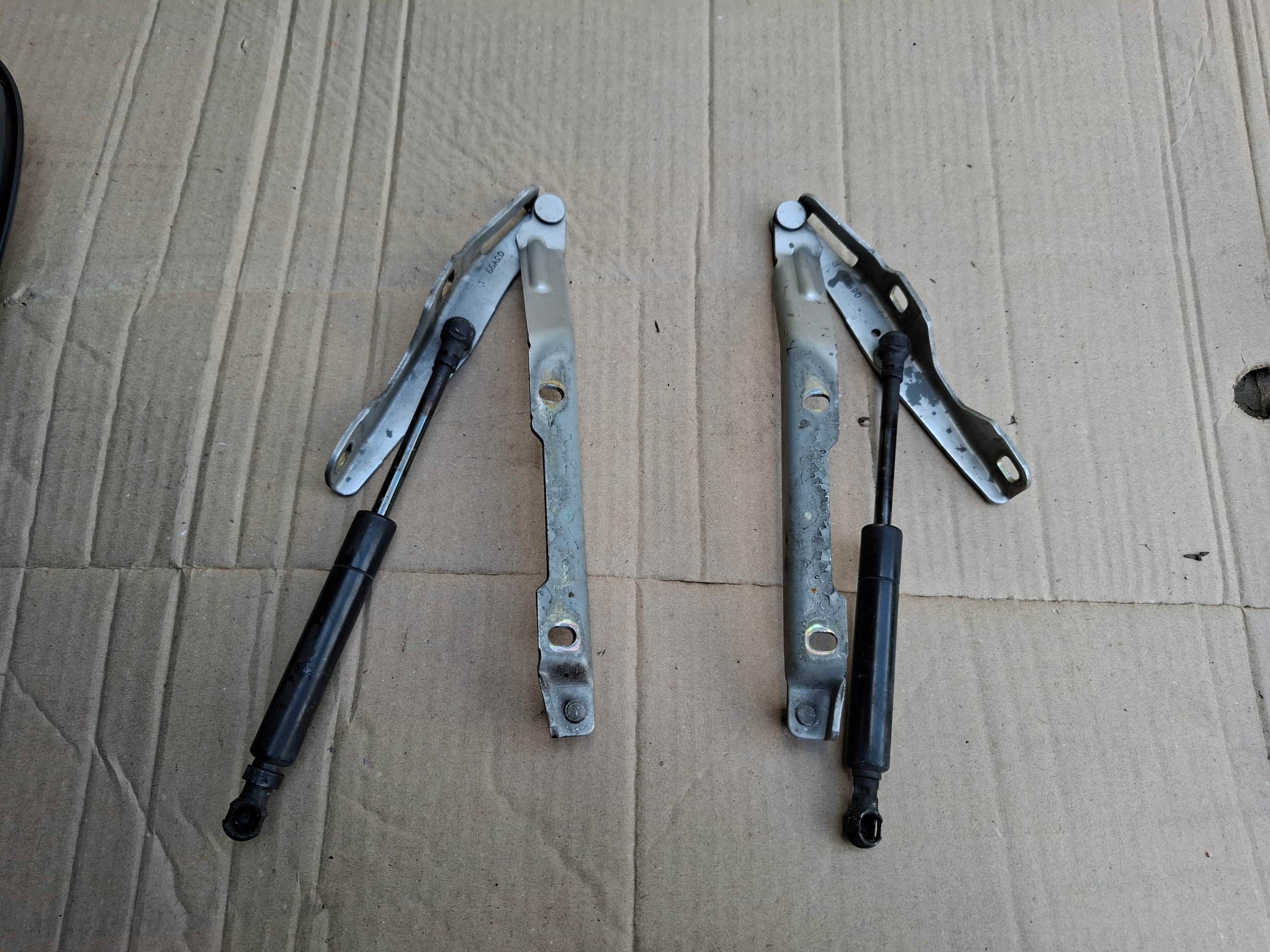 PORSCHE BOXSTER S 986 hinge bonnets left right 986996511152 986996511151