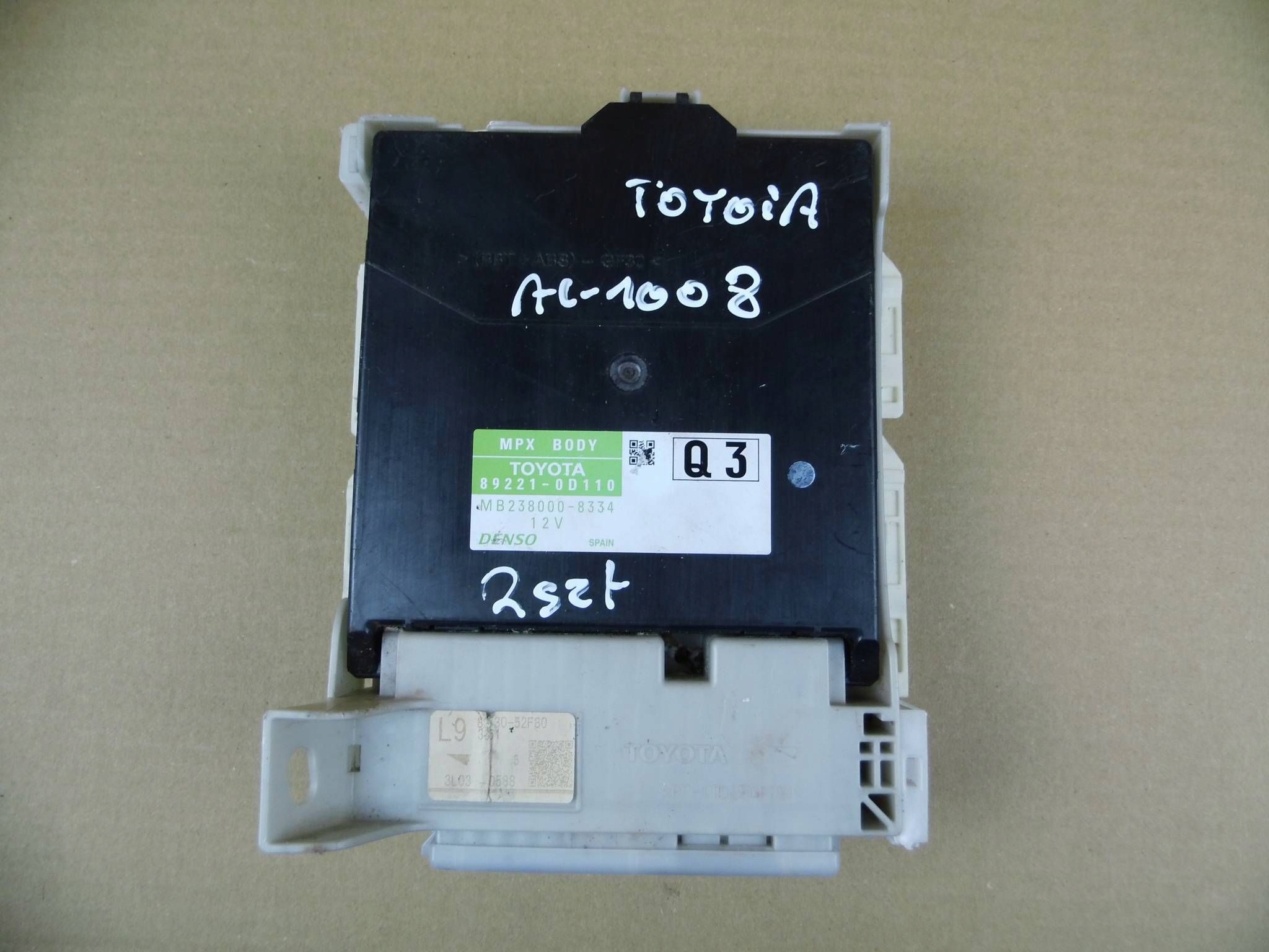 Toyota Yaris III module computer control unit komfortu MPX BODY 89221-0D110