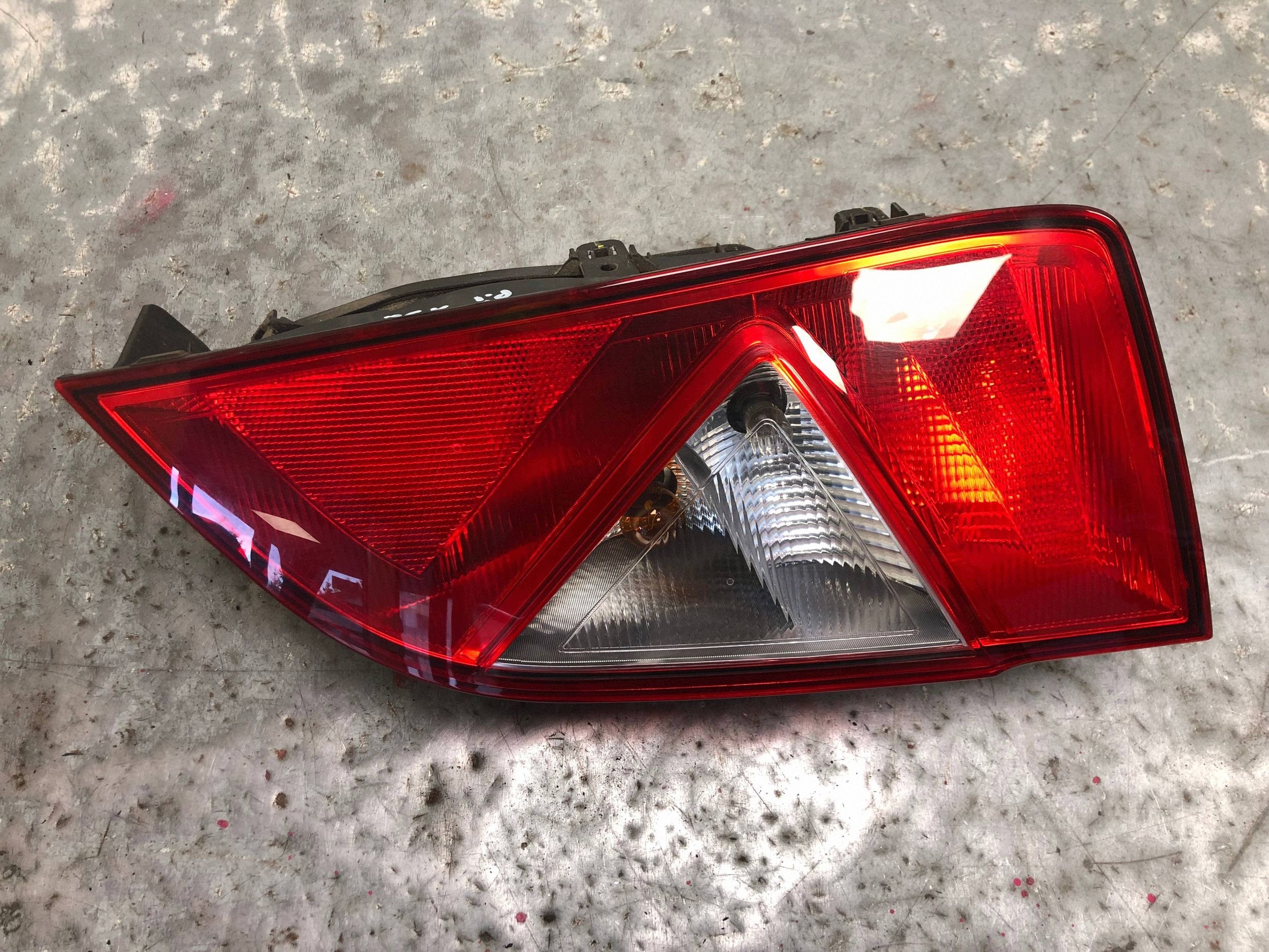 light right rear part SEAT MII 1SL945096H
