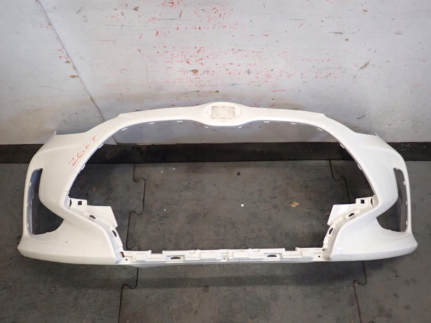 bumper front front TOYOTA YARIS IV 2020- 52119-0DA00