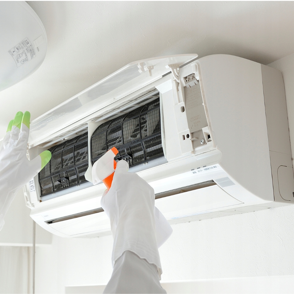 ZESTAW DO CZYSZCZENIA KLIMATYZATORÓW I WENTYLACJI Waga produktu z opakowaniem jednostkowym 7.3 kg