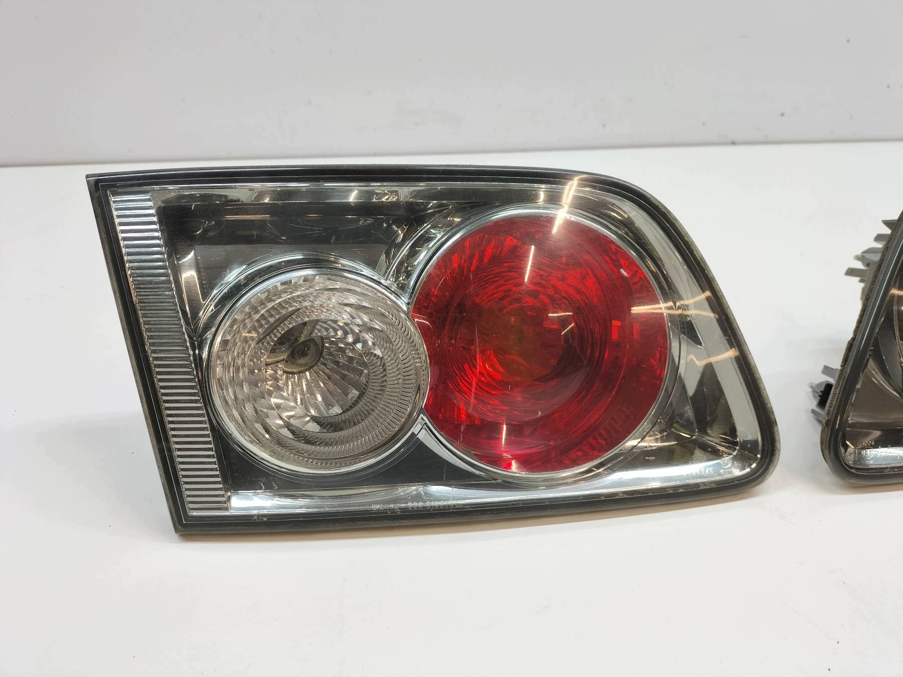 feu arrière KOMPLET du capot KOMBI Mazda 6 et (2002-2008)