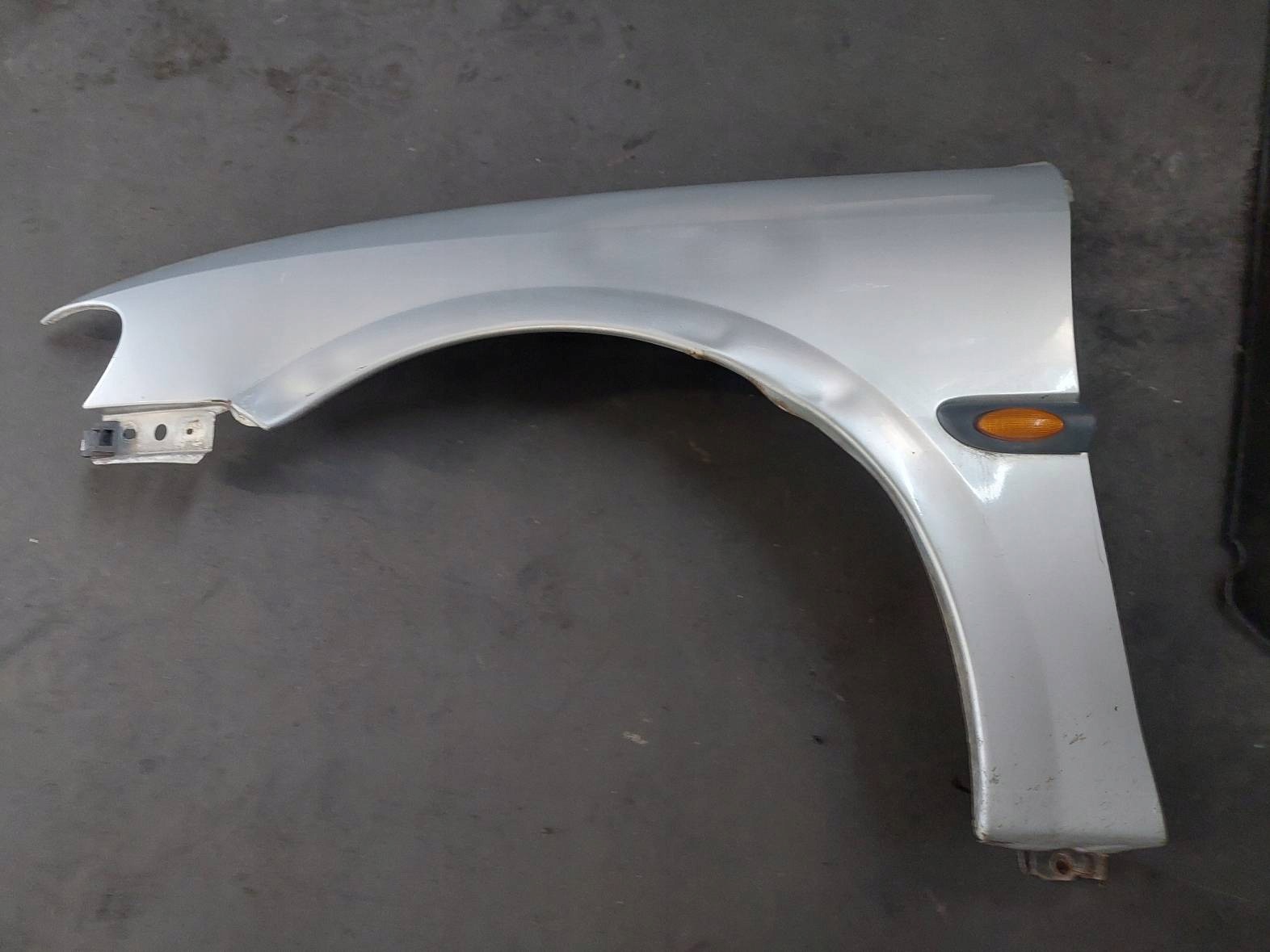 complete front bonnet bumper light OPEL VECTRA B L147