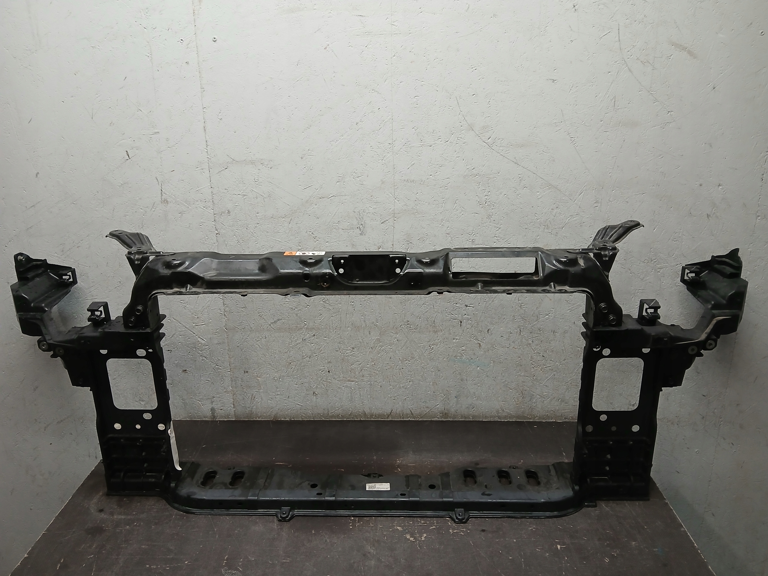 support panel for radiators HYUNDAI I30 II 2 13-17 64101-A6200