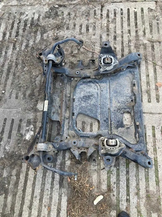 BMW F20 F30 F32 F36 przedni wózek sanki X DRIVE