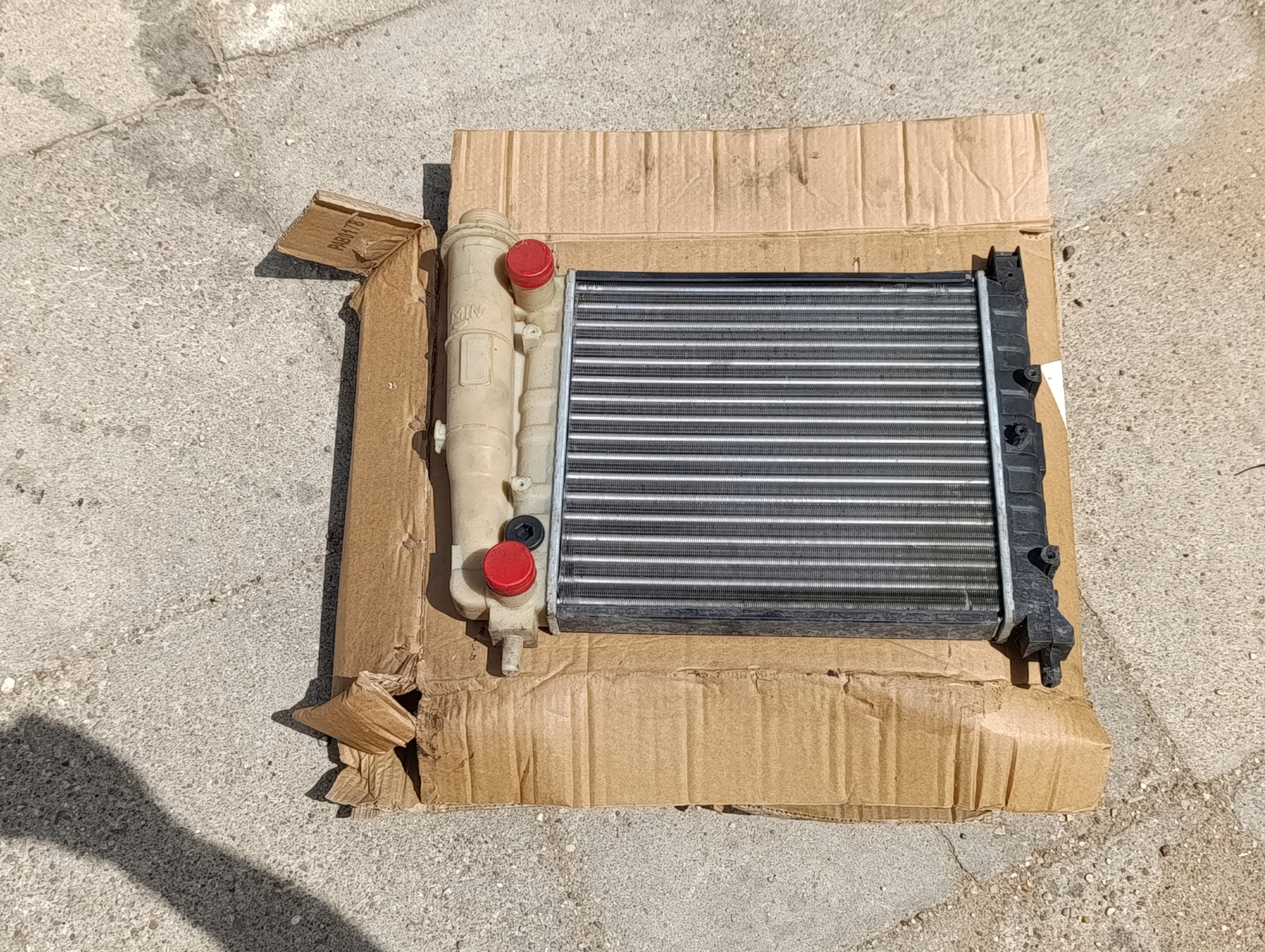 Thermotec D7F008TT Chłodnica Fiat
