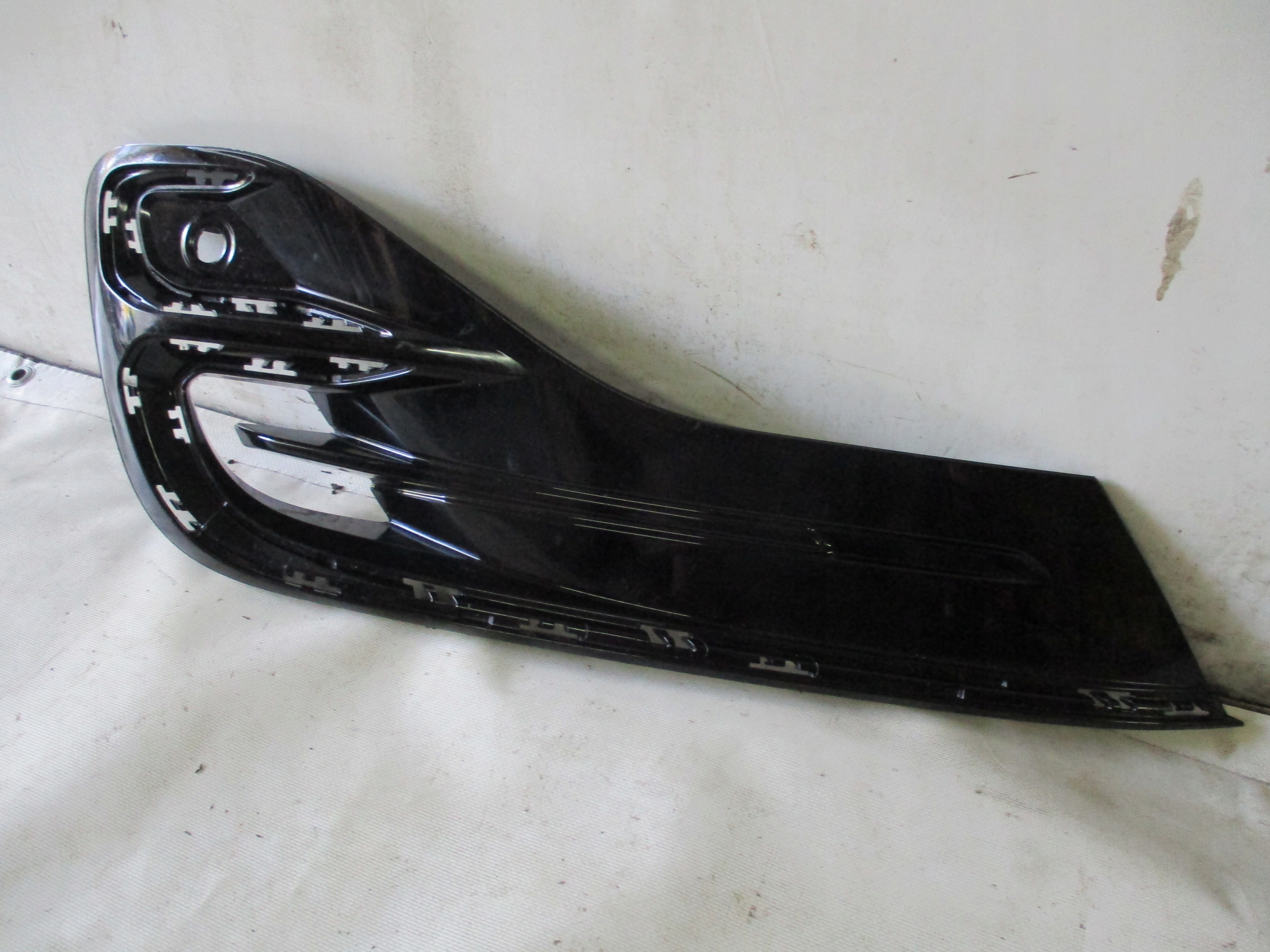 grid zderzakaprawy right front Ford Focus MK4 Titanium PDC NX7B-15A298-E