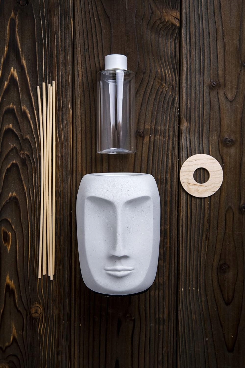 PAŁECZKI ZAPACHOWE DYFUZOR ELEGANCKI DESIGN CZARNA TWARZ BIAŁA SANTAL Marka inna