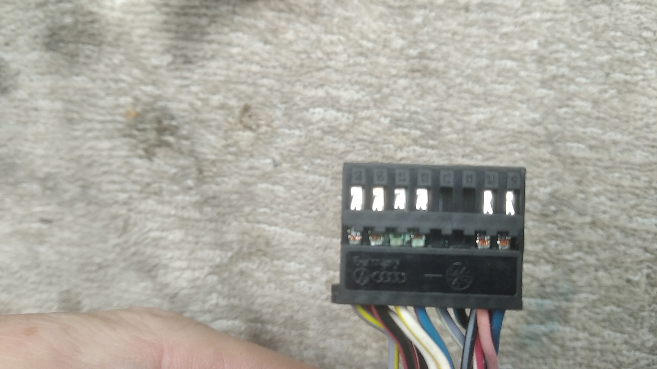 Audi Q7 2005-2009 - левое 14+4pin 18pin