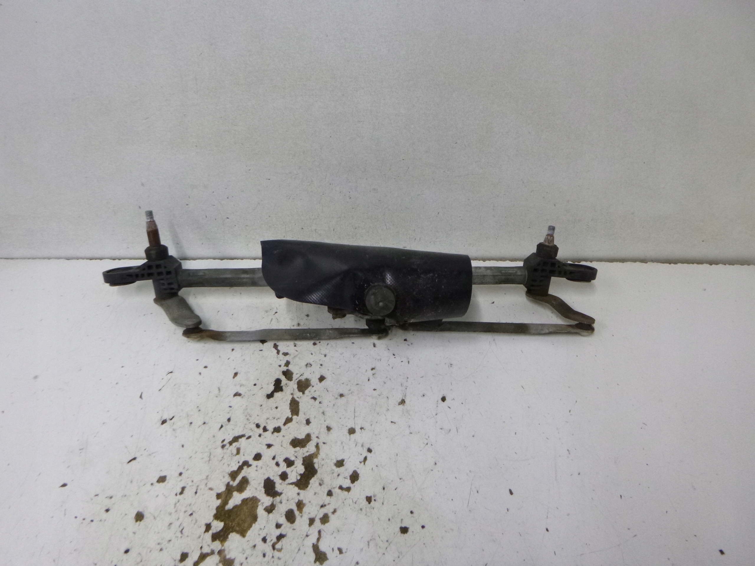 wiper mechanism front FIAT PANDA II MS159200-7152 UKLAD