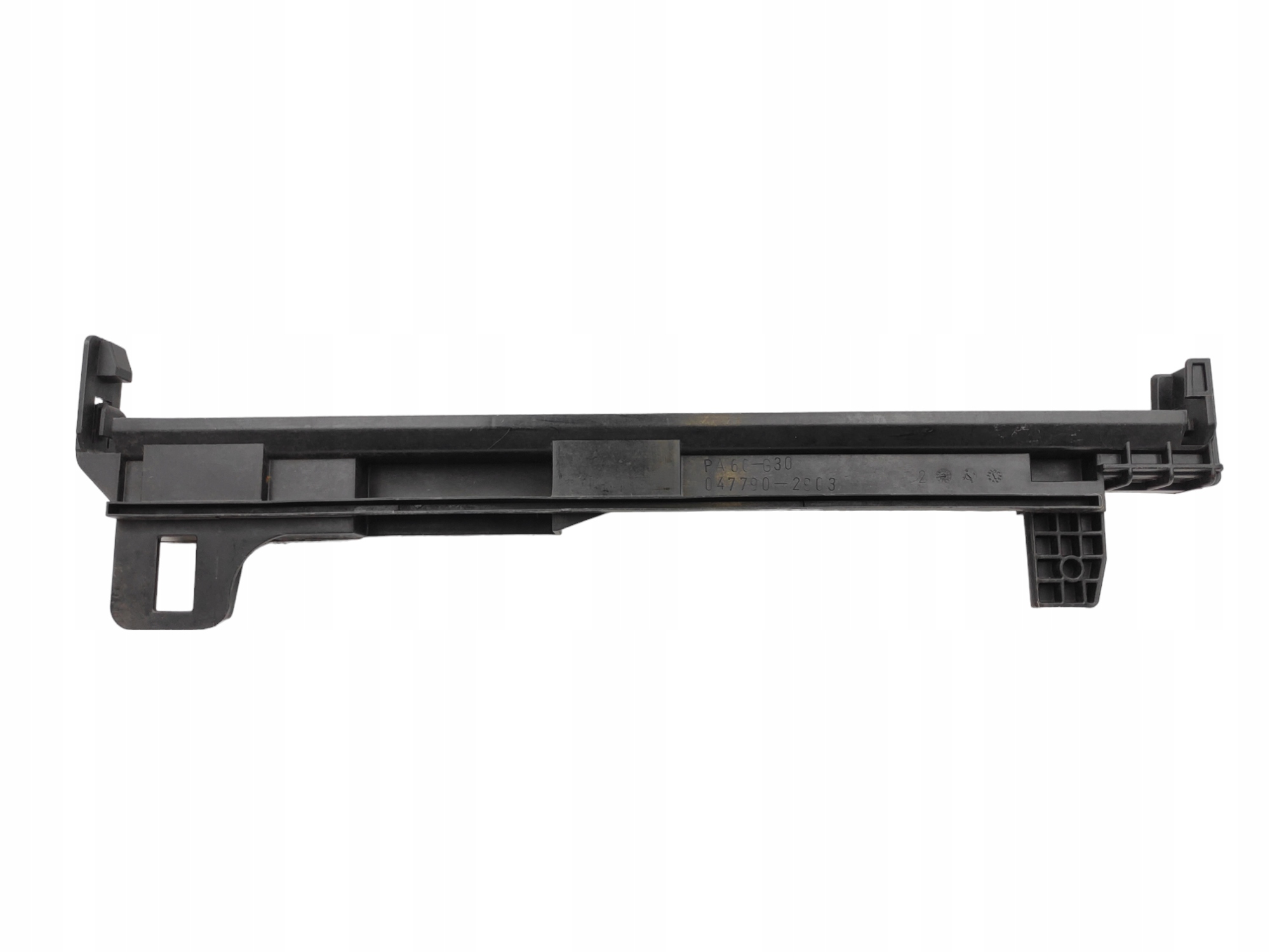 MERCEDES W204 W212 MOCOWANIE UCHWYT CHŁODNICY PRZÓD 0477902903 047790