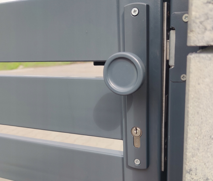 POCHWYT UCHWYT GAŁKA RUCHOMA DO DRZWI FURTKI BRAMKI GRAFIT ANTRACYT 90 WB Kod producenta POCHWYT UCHWYT GAŁKA (63,184,90,00)