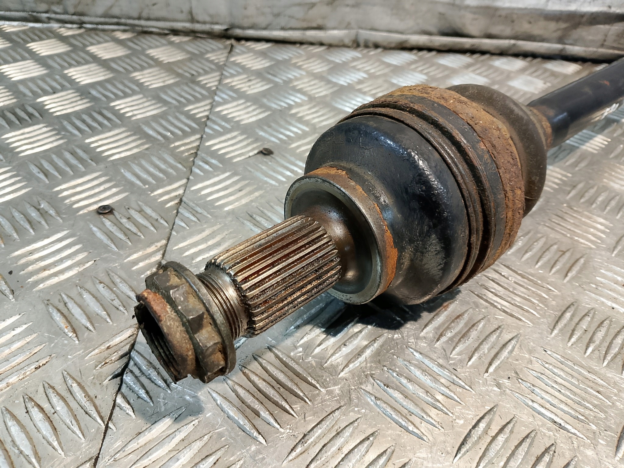 semi-axis left rear left rear part BMW E39 2.0 B BMW 1229141