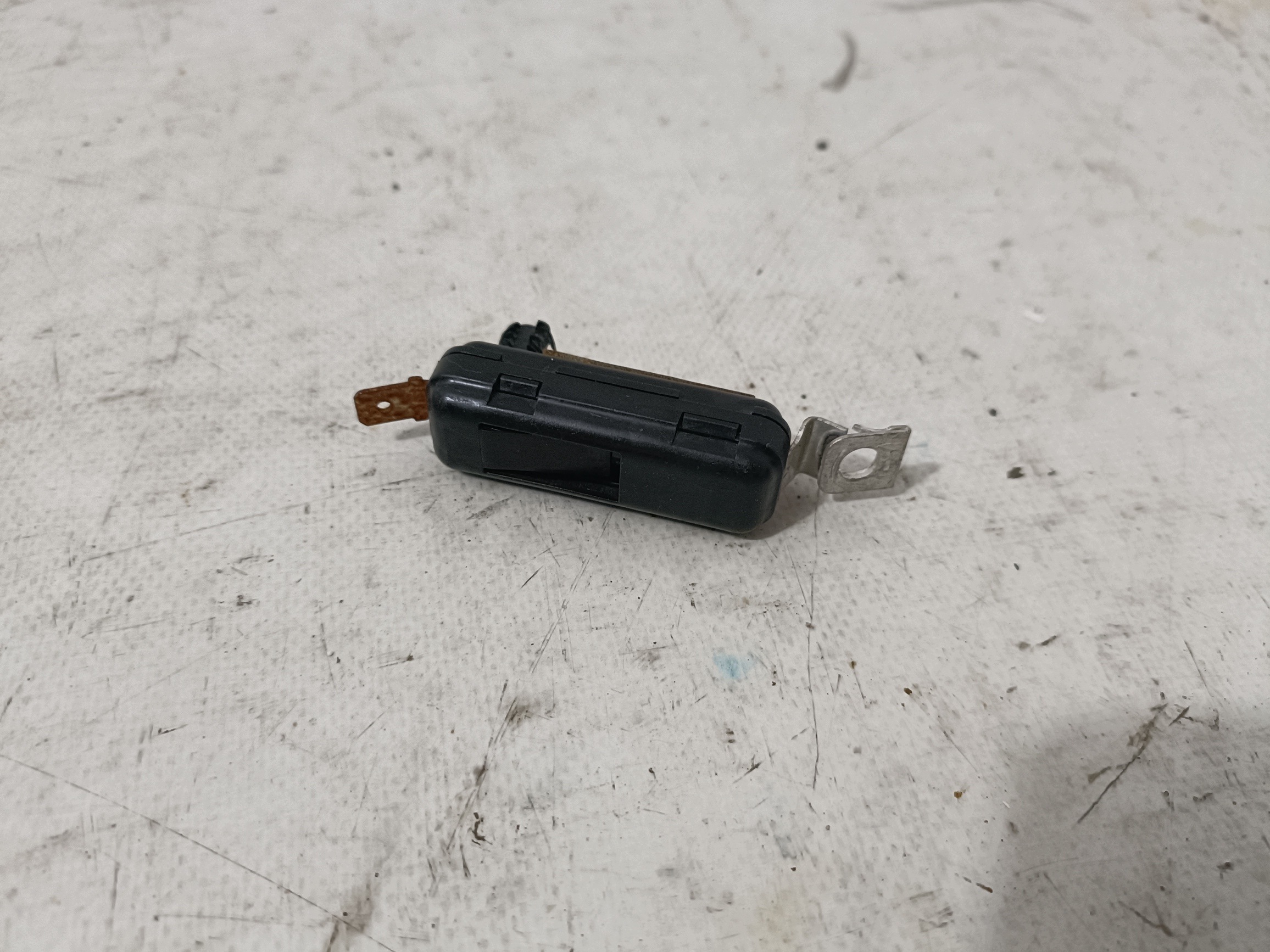 DODGE CHARGER 2019- module amplifier aerial sensor 05064937AB