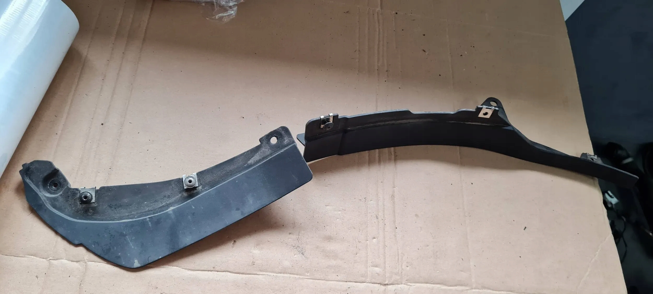 Q7 4M II CHLAPACZ SPOILER NADKOLA PRAWY PRZÓD 4M0853887C